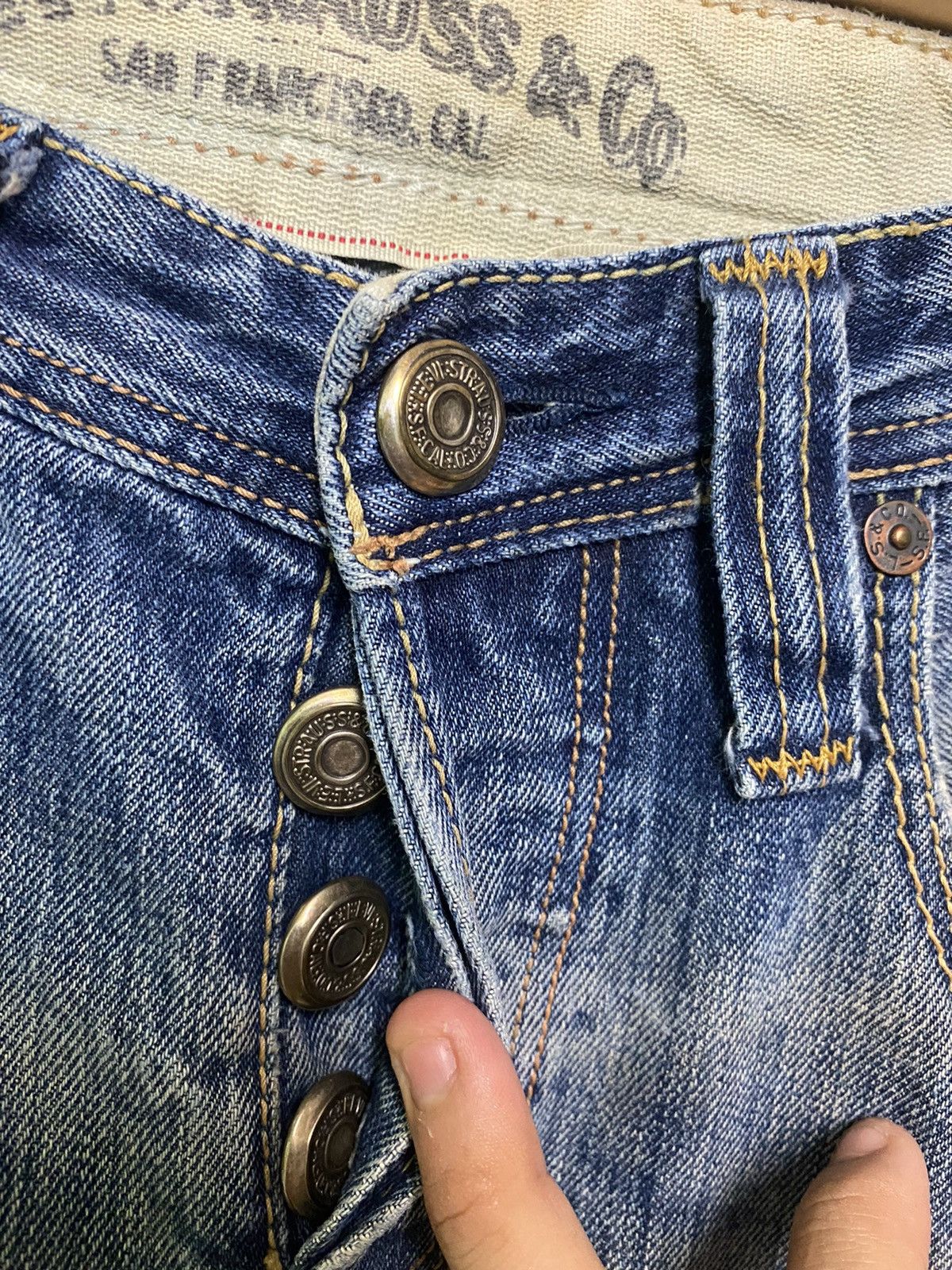 Levi's × Vintage Vintage LEVIS SAN FRANCISCO CAL Distressed Jean -L34 Size US 31 - 10 Thumbnail