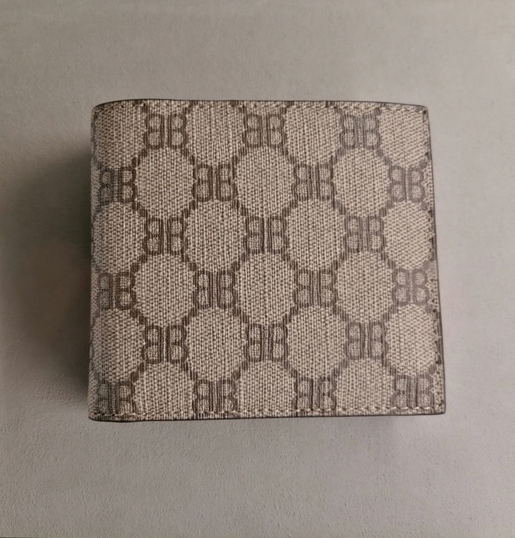 Sold at Auction: Gucci x Balenciaga The Hacker Project Neo Wallet