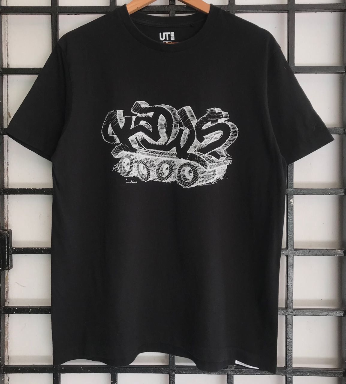 Kaws 💣 OFFER Vtg 90's KAWS Spellout Rare Design T-shirt Size US L / EU 52-54 / 3 - 1 Thumbnail