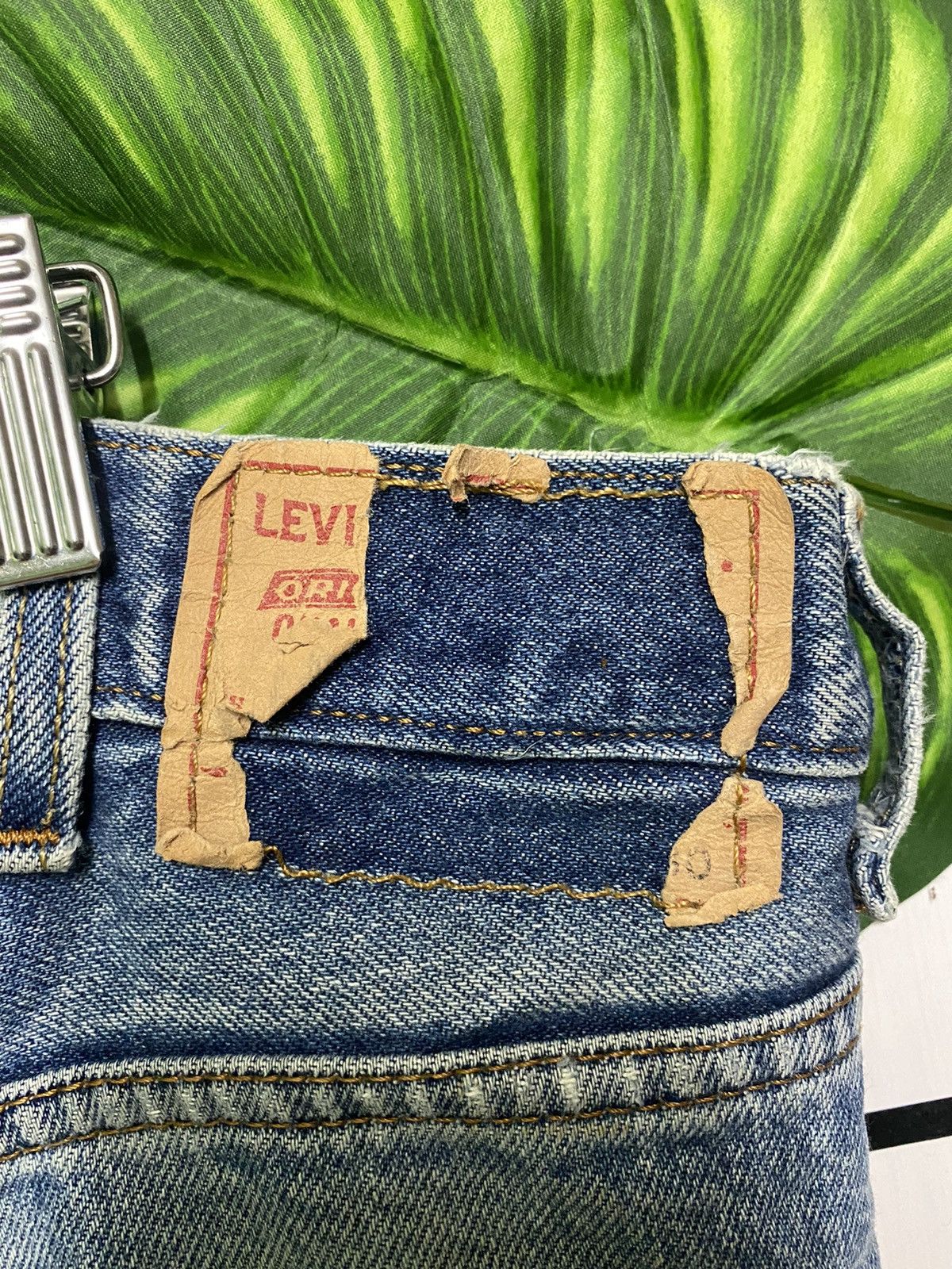 Levi's × Vintage Vintage Levi's 505 Regular Fit Jean -L37 Size US 40 / EU 56 - 11 Thumbnail