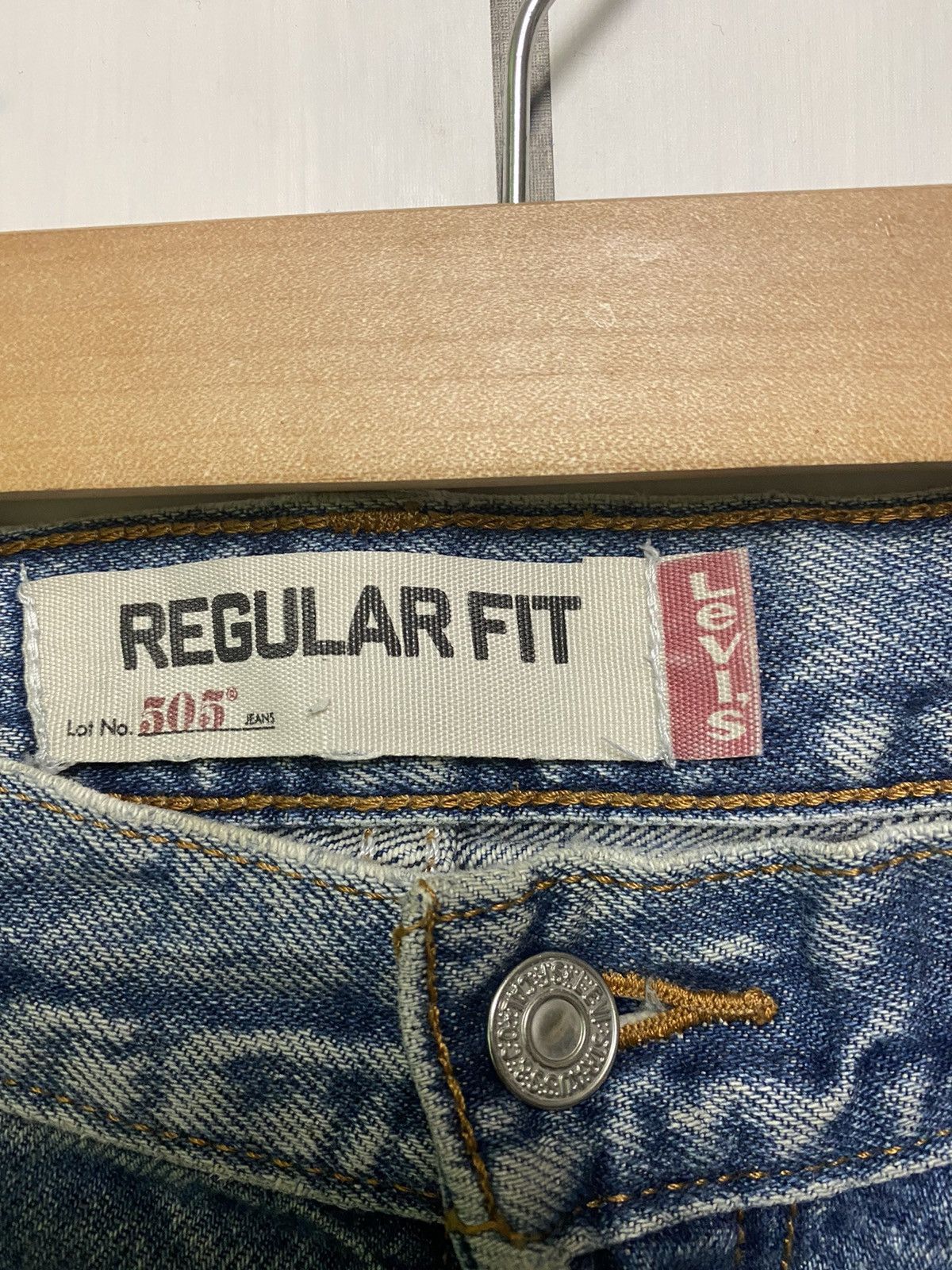 Levi's × Vintage Vintage Levi's 505 Regular Fit Jean -L37 Size US 40 / EU 56 - 9 Thumbnail