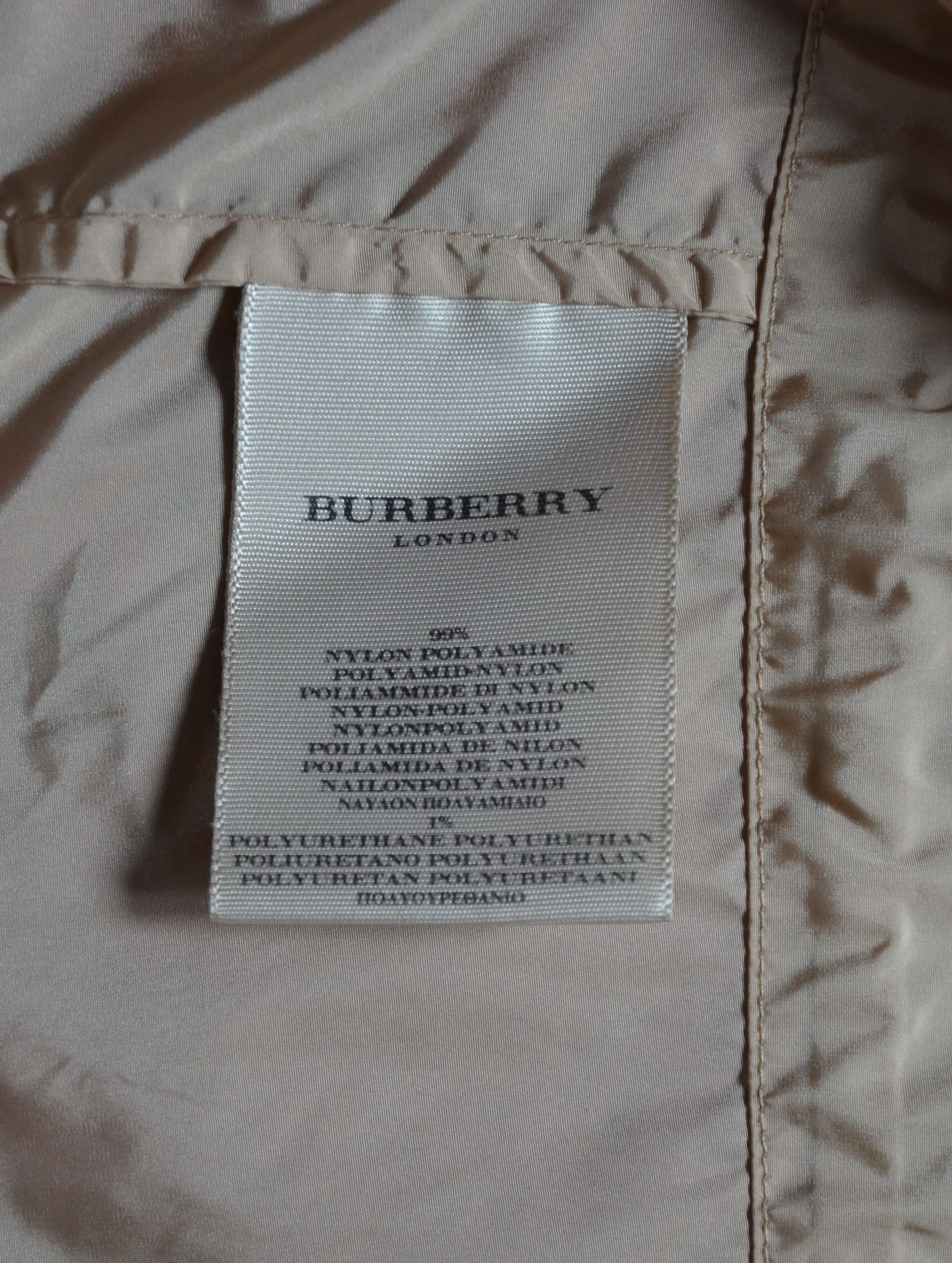 Burberry BURBERRY LONDON Women's Nylon Jacket Transforms Into a Bag Size M / US 6-8 / IT 42-44 - 11 Thumbnail