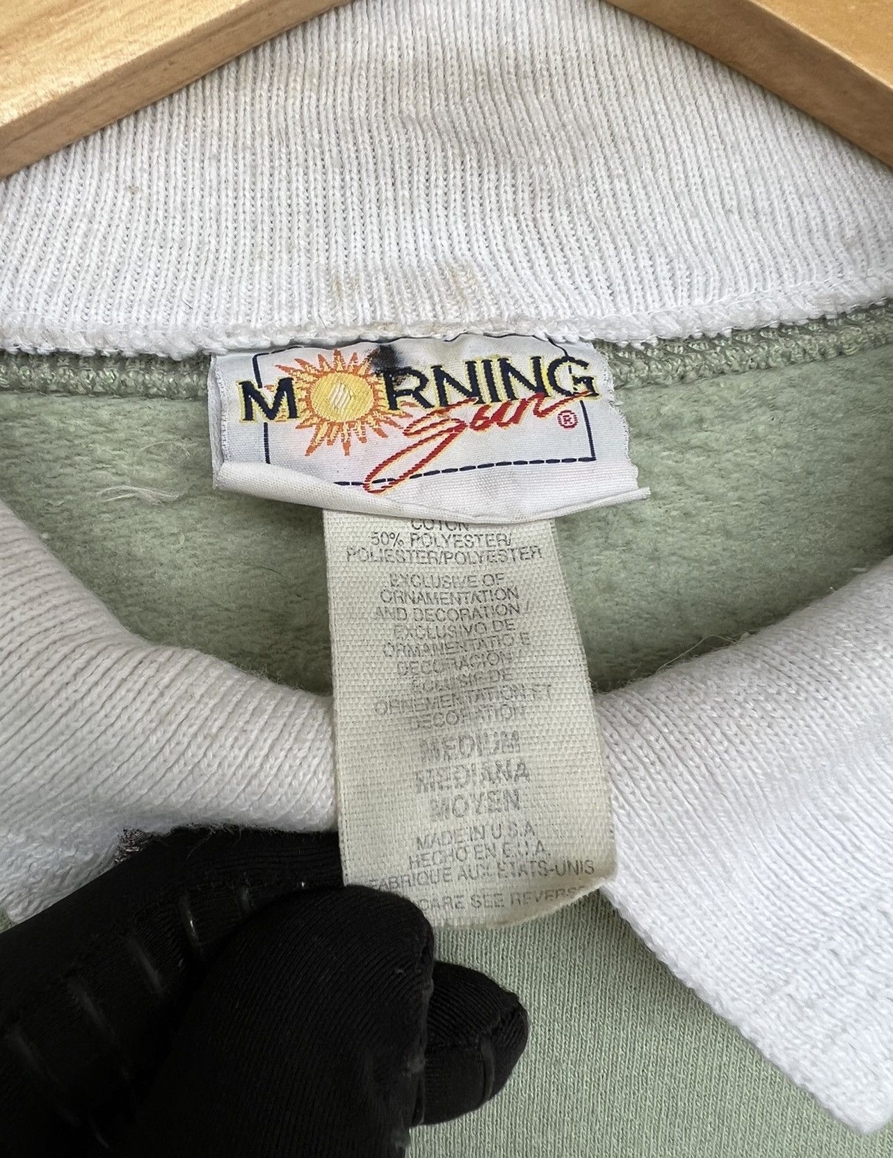 Vintage 90s Morning Sun Bird Chickadee Village Sweatshirt