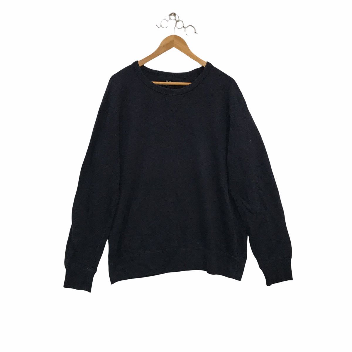 Uniqlo Dark Blue Sweatshirt