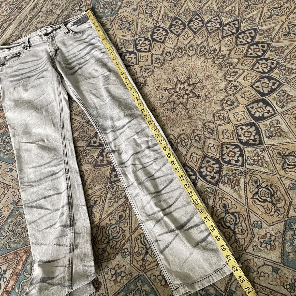 Japanese Brand LOWBOX White Denim Whisker Jeans LGB Size US 32 / EU 48 - 14 Thumbnail