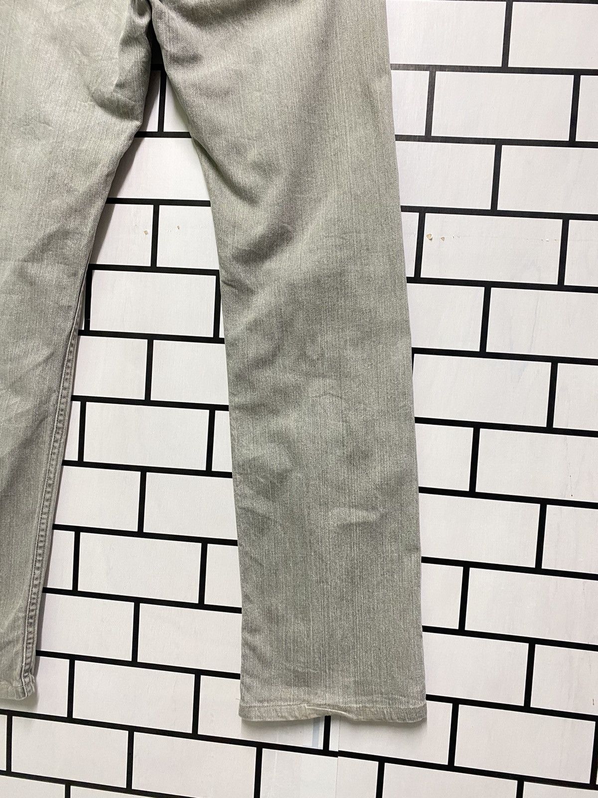 Levi's Vintage LEVIS 514 Slim Straight Grey Distressed Jean - L40 Size US 34 / EU 50 - 12 Thumbnail