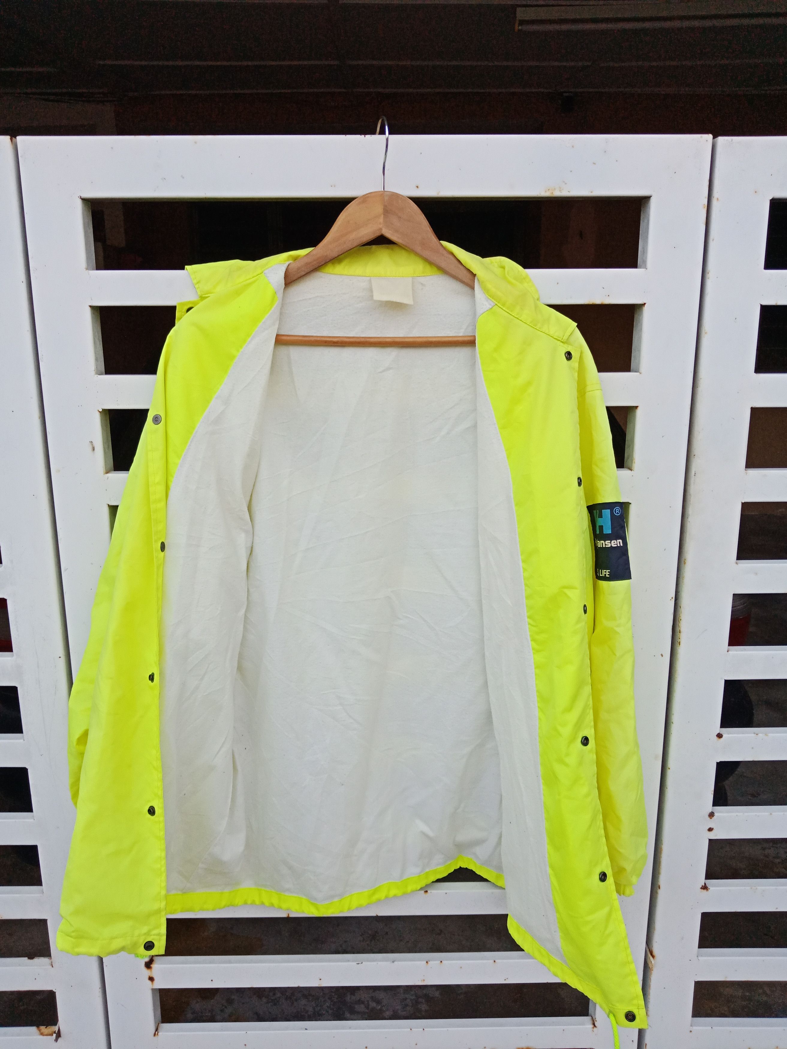 Helly Hansen Helly Hansen Small Logo Spell Out Color Block Light Jacket Size US L / EU 52-54 / 3 - 2 Thumbnail