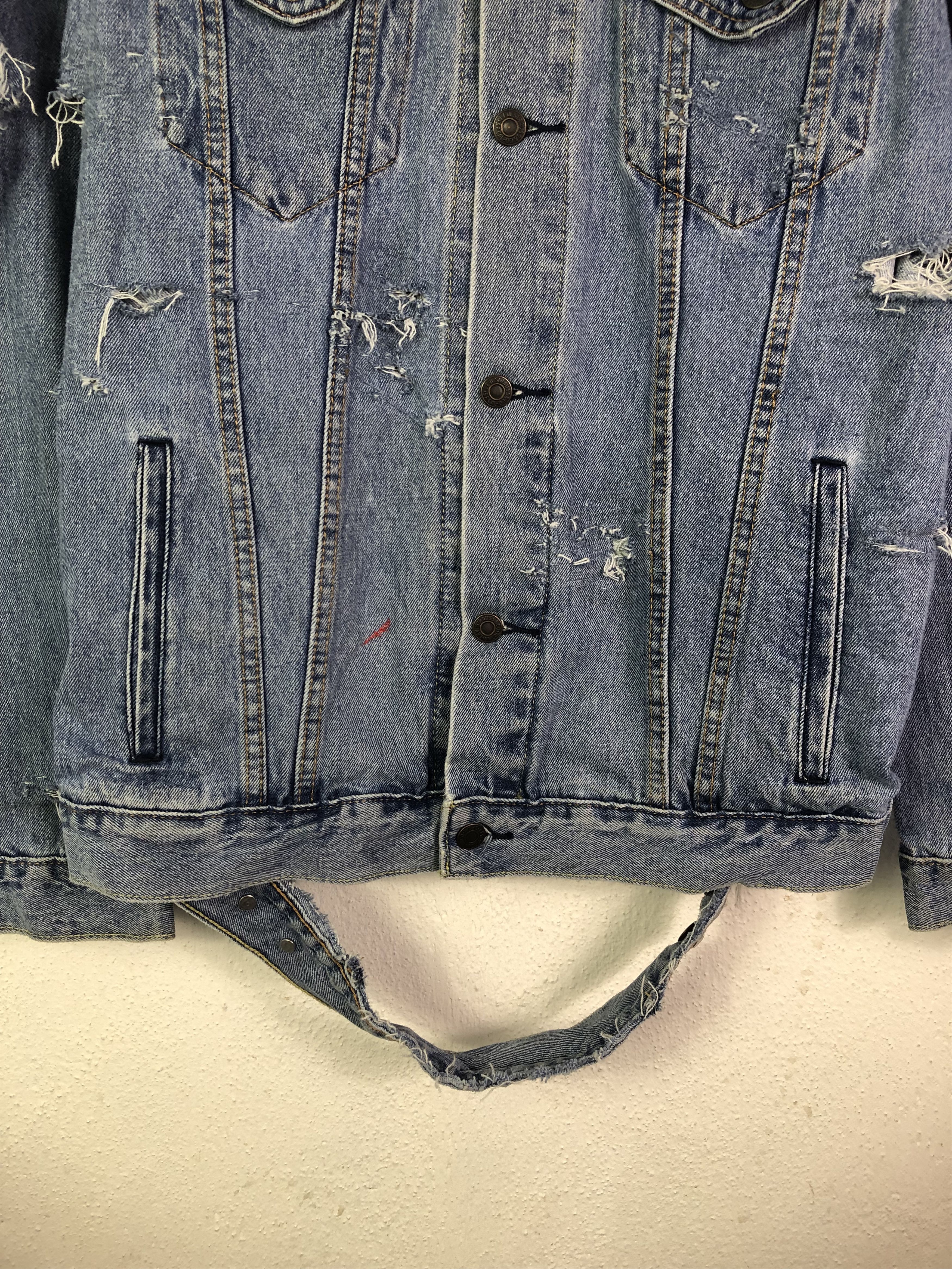 Levi's × Vintage Vintage Levis Distressed Ripped Denim Jacket Size US XL / EU 56 / 4 - 5 Thumbnail