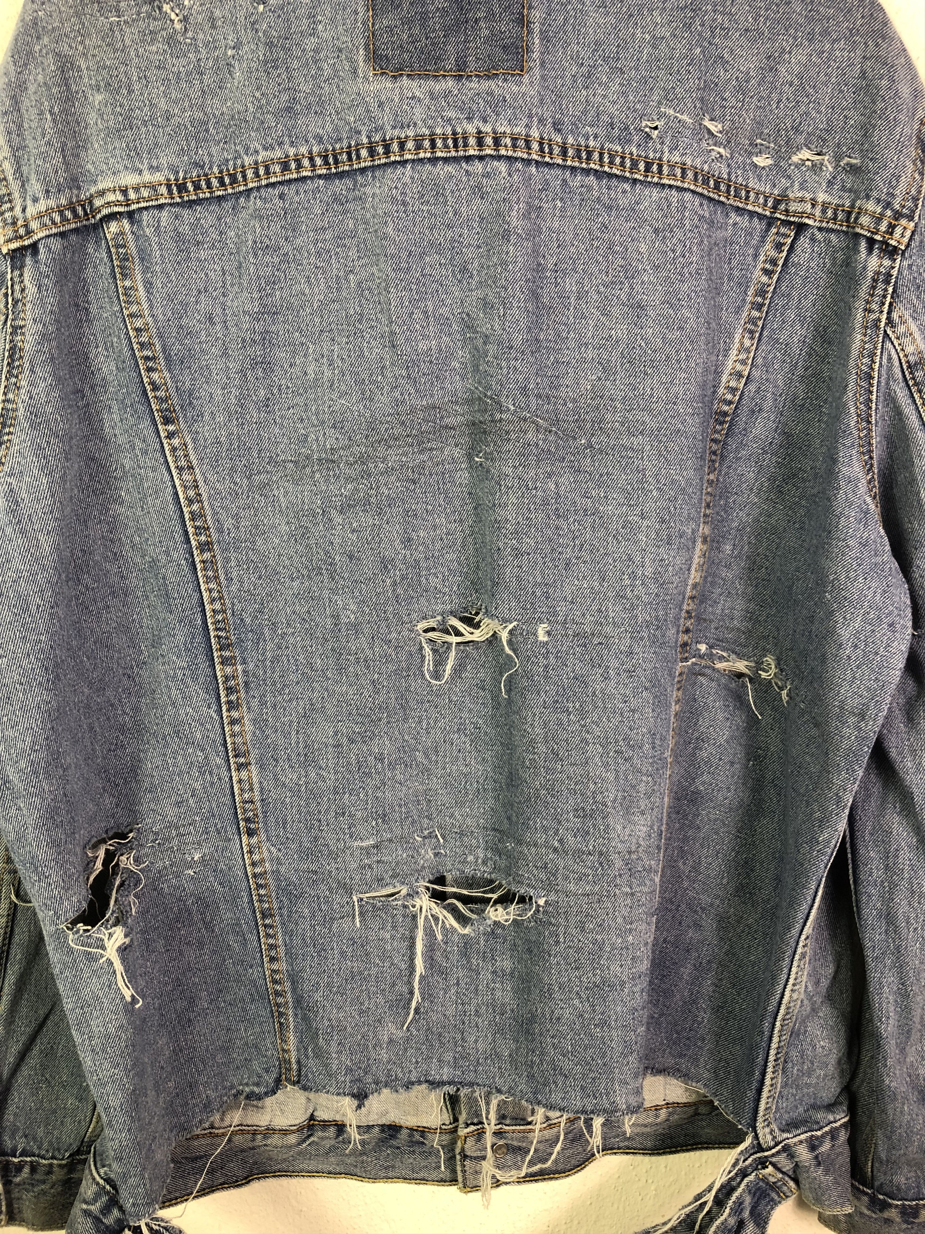 Levi's × Vintage Vintage Levis Distressed Ripped Denim Jacket Size US XL / EU 56 / 4 - 7 Thumbnail