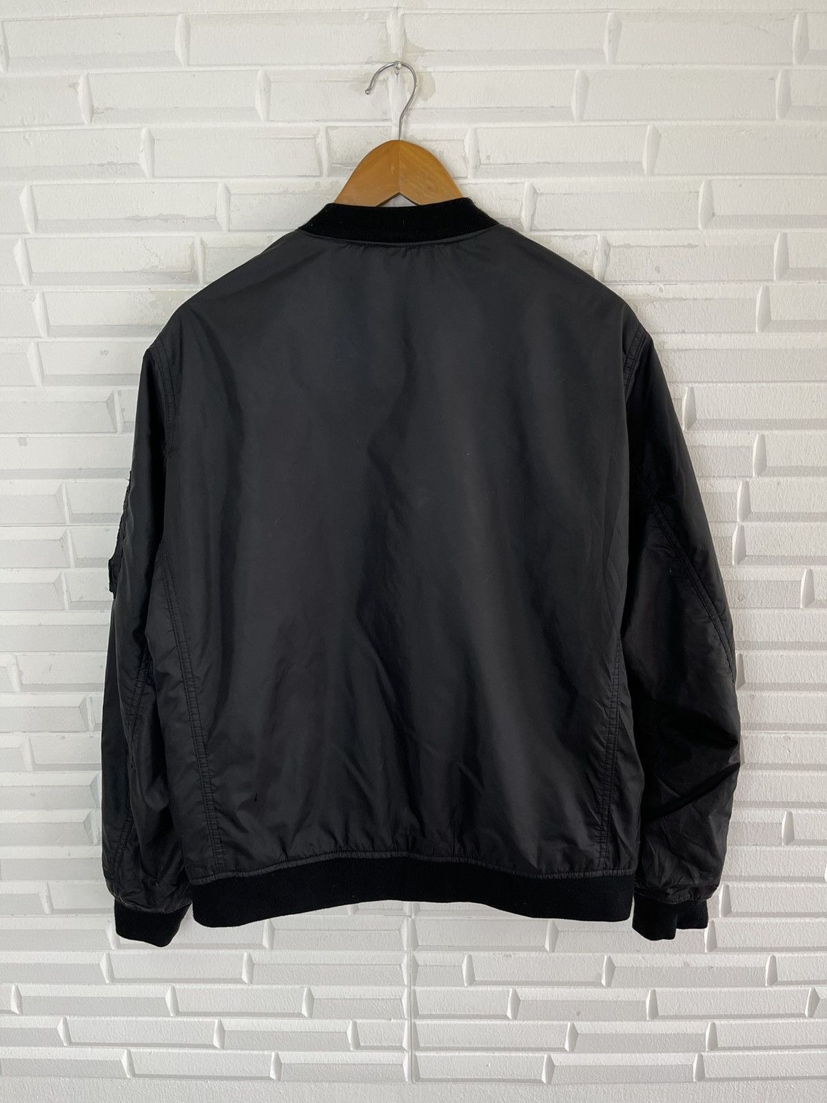 Uniqlo Streetwear Varsity Uniqlo Japan Black Size US L / EU 52-54 / 3 - 3 Thumbnail