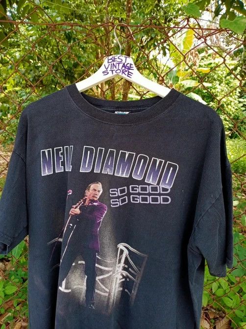 Band Tees Rare Vintage Neil Diamond Tour Tshirt Size US XL / EU 56 / 4 - 3 Thumbnail
