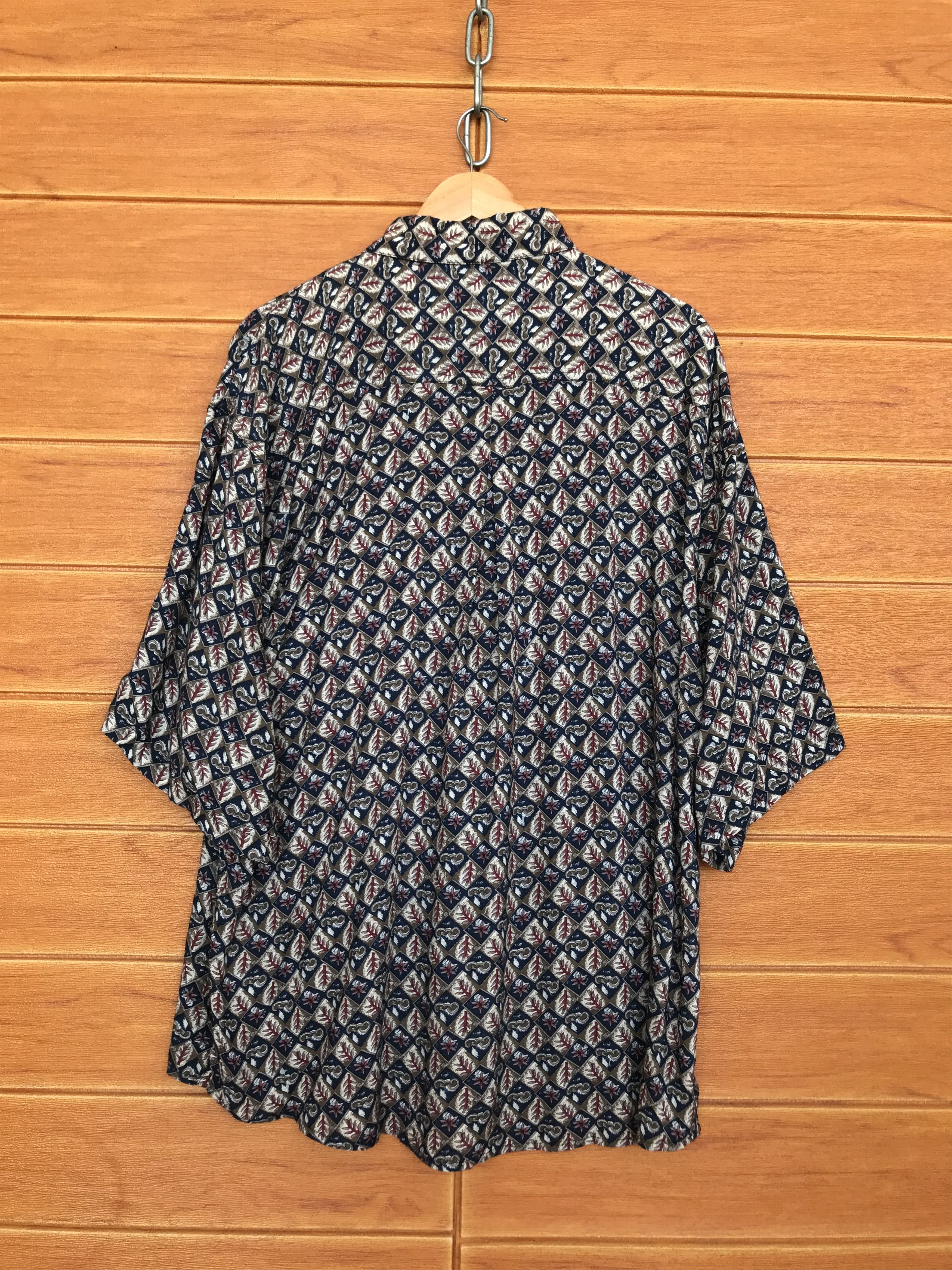 Vintage Vintage BRUNO Geometry Flowers Hawaiian Shirt Size US XL / EU 56 / 4 - 9 Thumbnail
