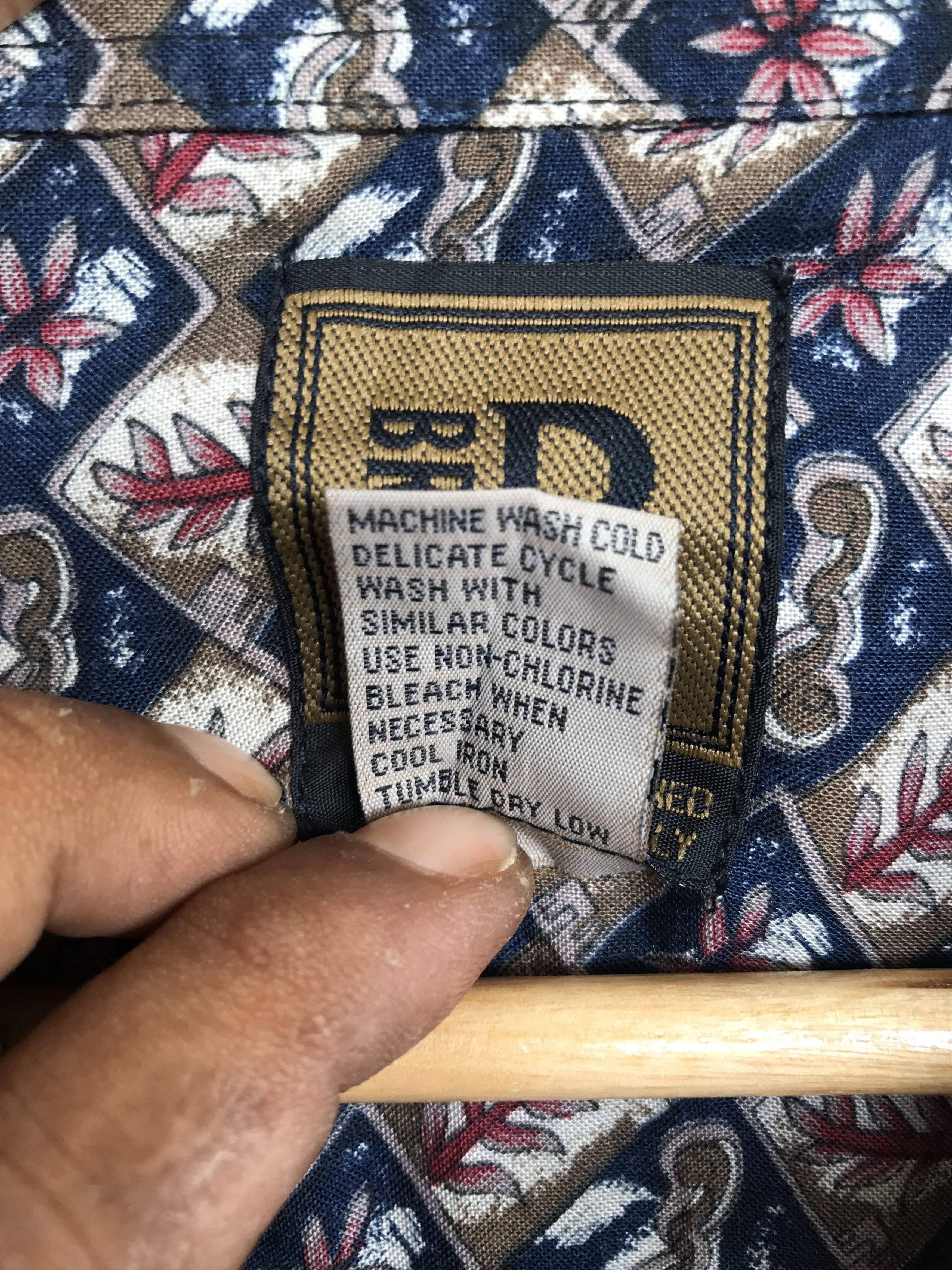 Vintage Vintage BRUNO Geometry Flowers Hawaiian Shirt Size US XL / EU 56 / 4 - 11 Thumbnail