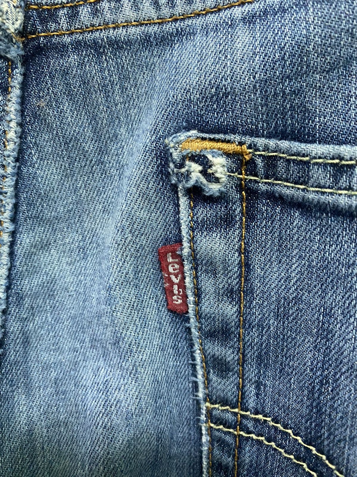 Levi's × Vintage Vintage Levi's 513 distressed jean -L44 Size US 33 - 11 Thumbnail