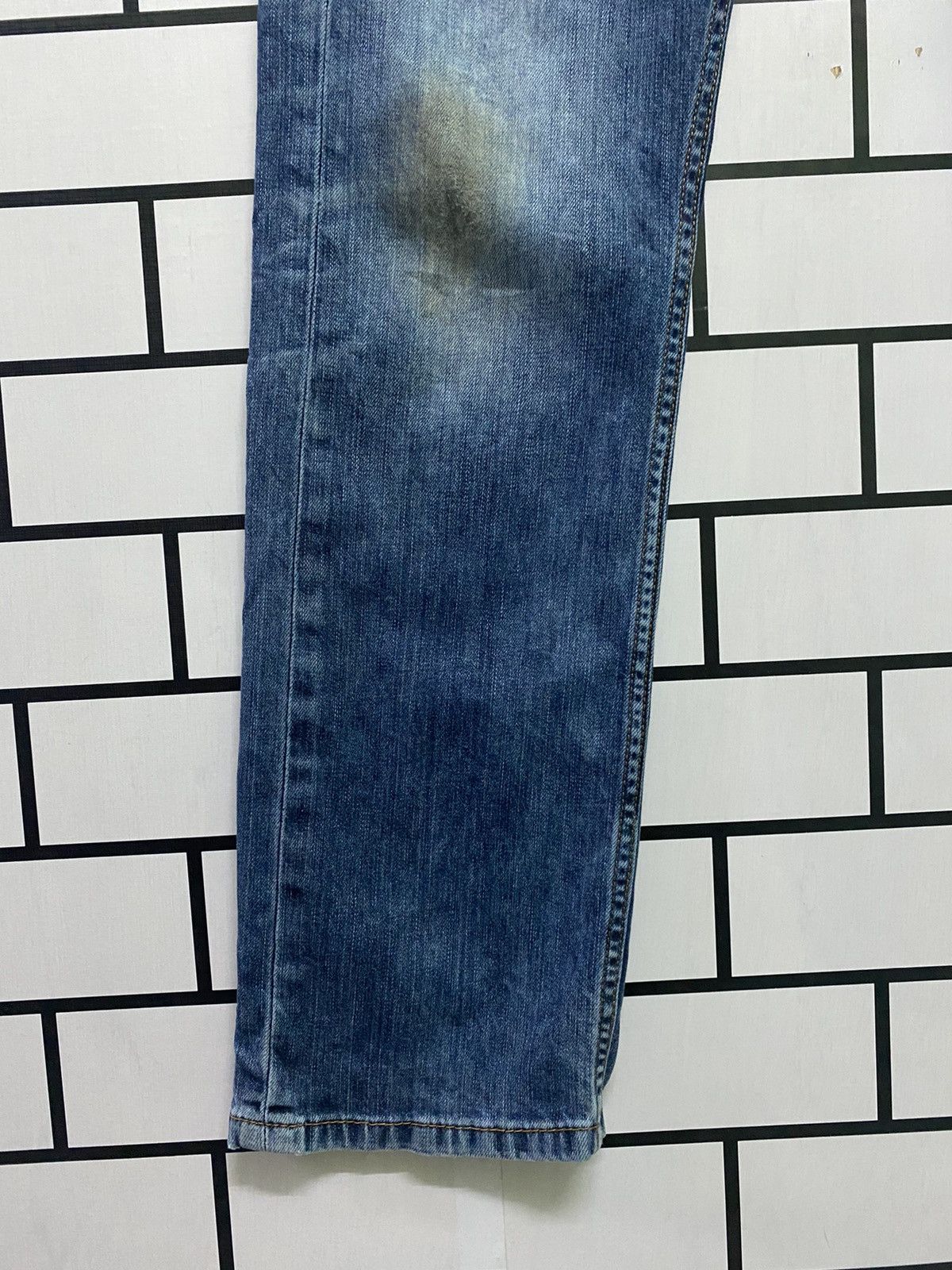 Levi's × Vintage Vintage Levi's 513 distressed jean -L44 Size US 33 - 7 Thumbnail