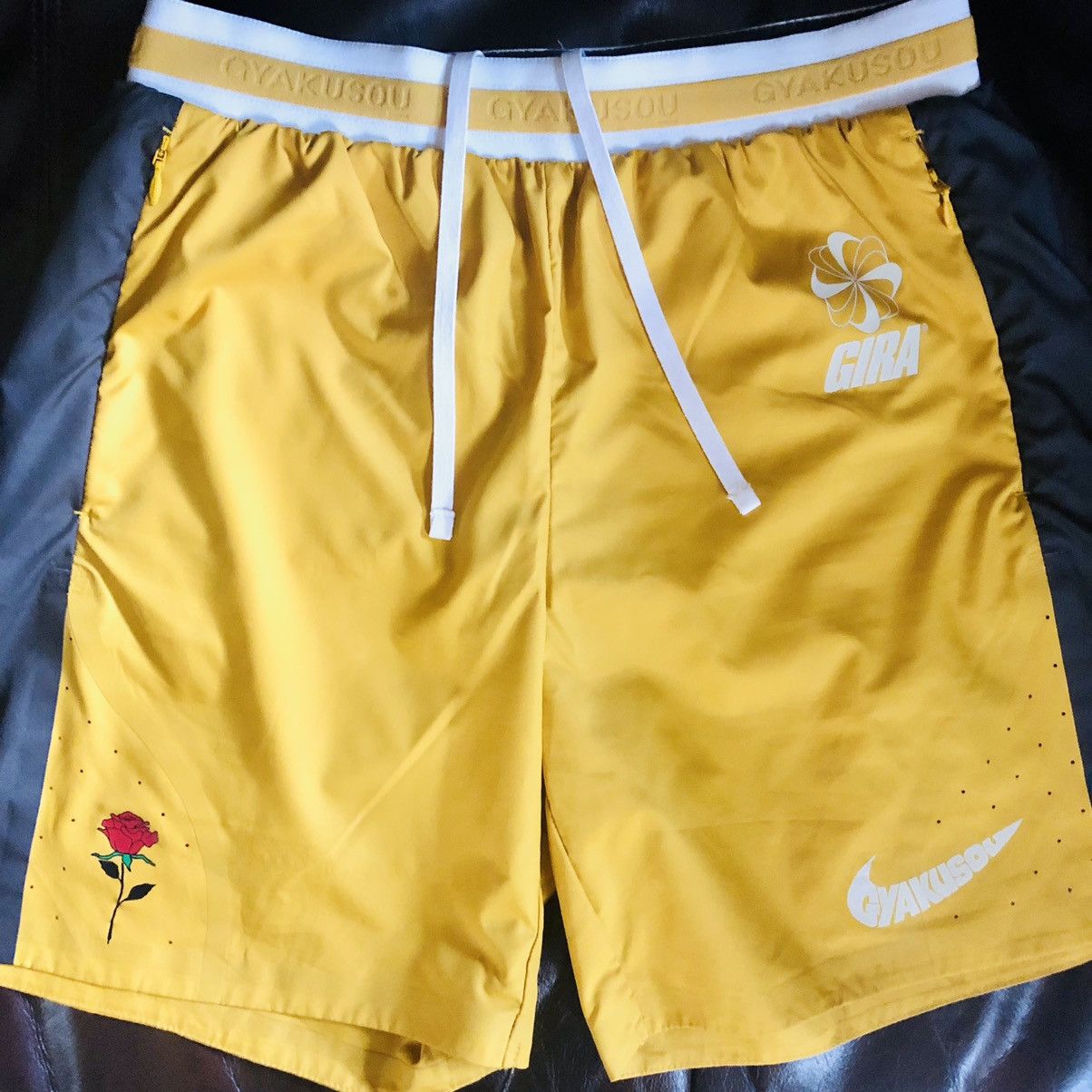 gyakusou running shorts