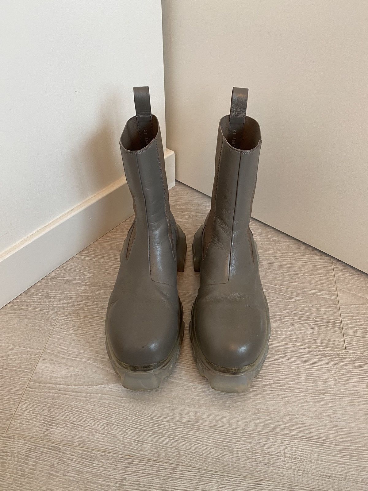 Rick Owens Final drop: Dust Bozo Beetle Tractor Boots Size US 11 / EU 44 - 2 Thumbnail