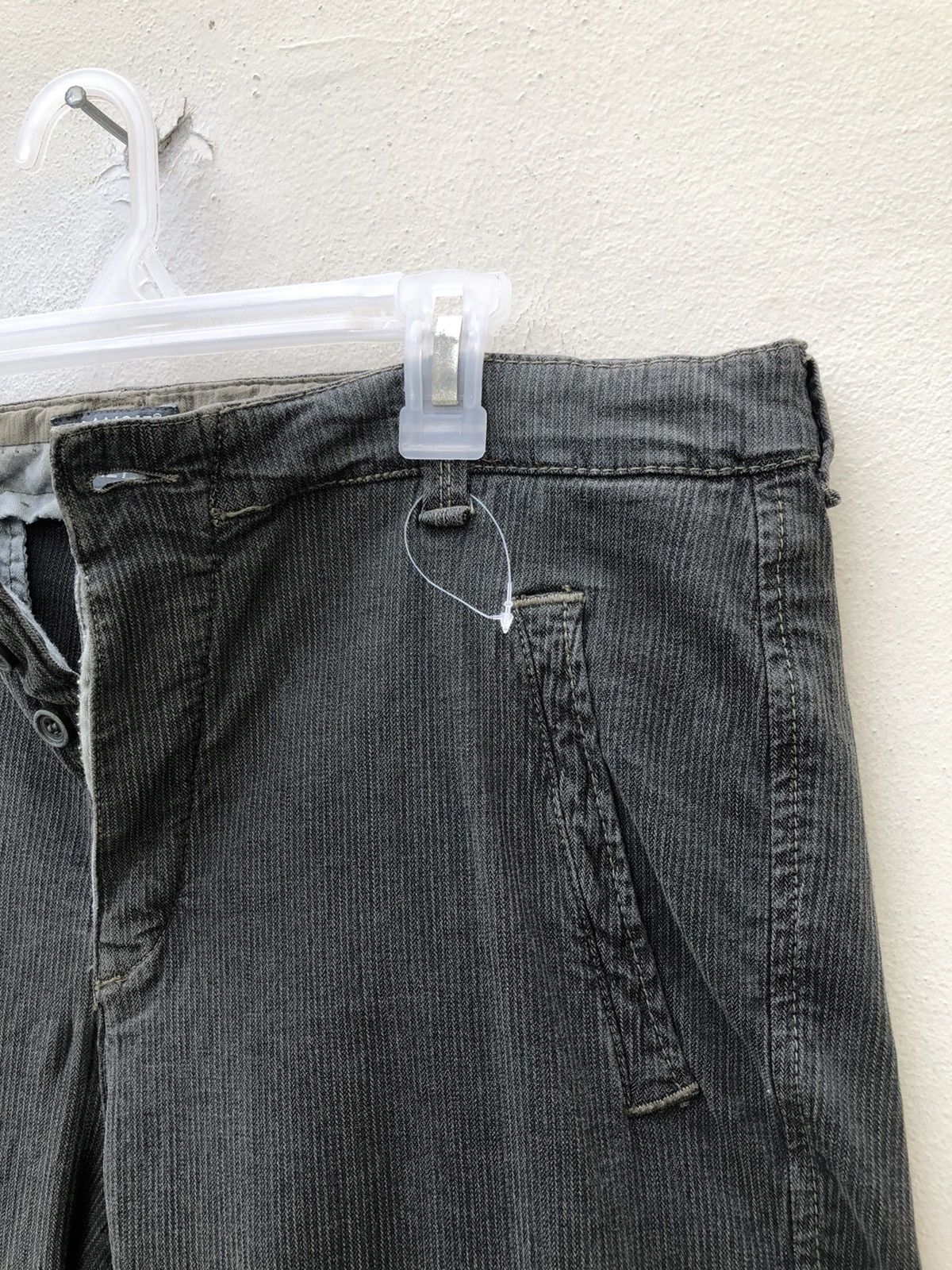 Transit Uomo Transit Uomo Italy Stretchable Striped Corduroy Trouser Pant Size US 36 / EU 52 - 12 Thumbnail