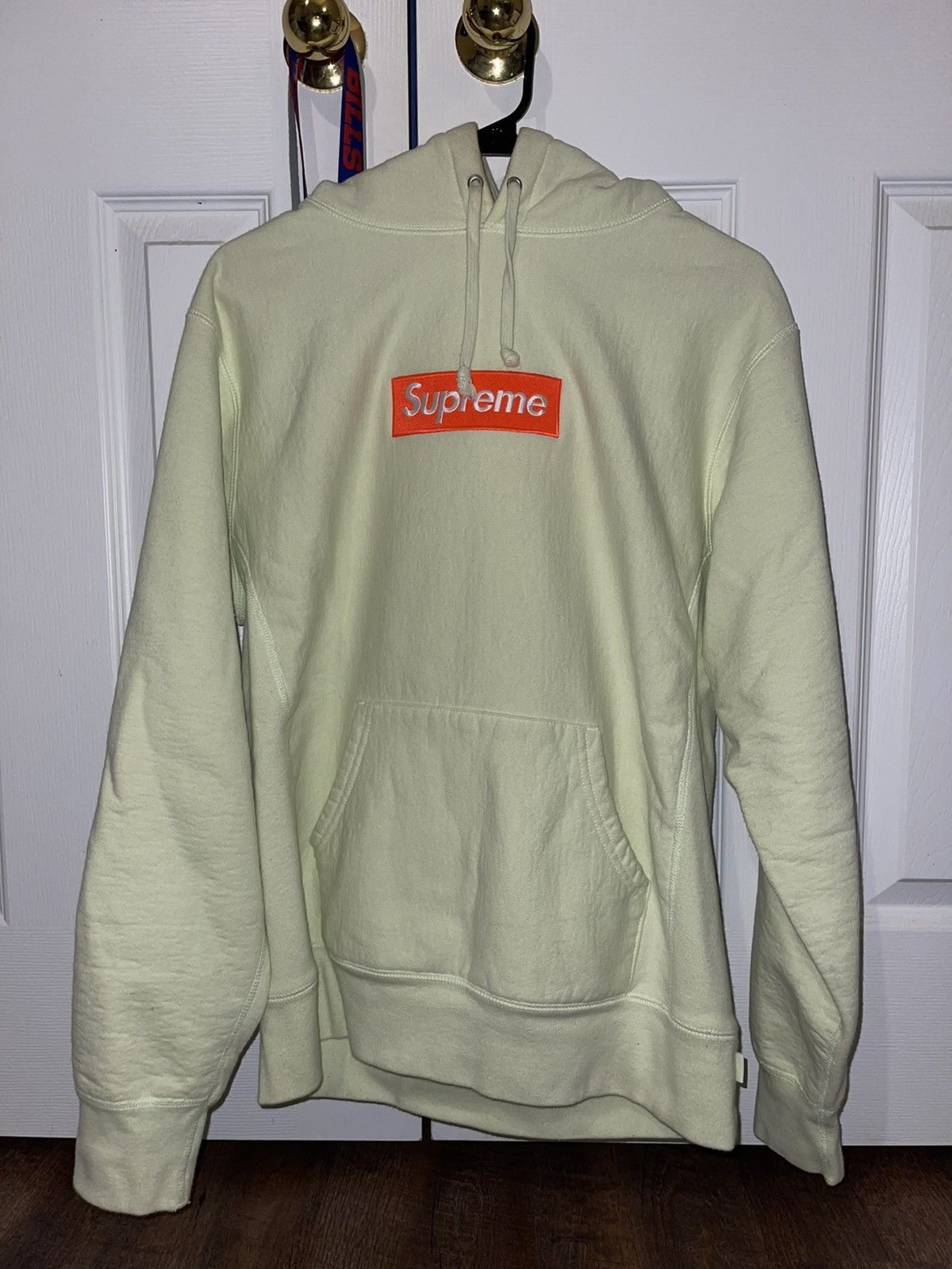 Supreme cream hot sale box logo