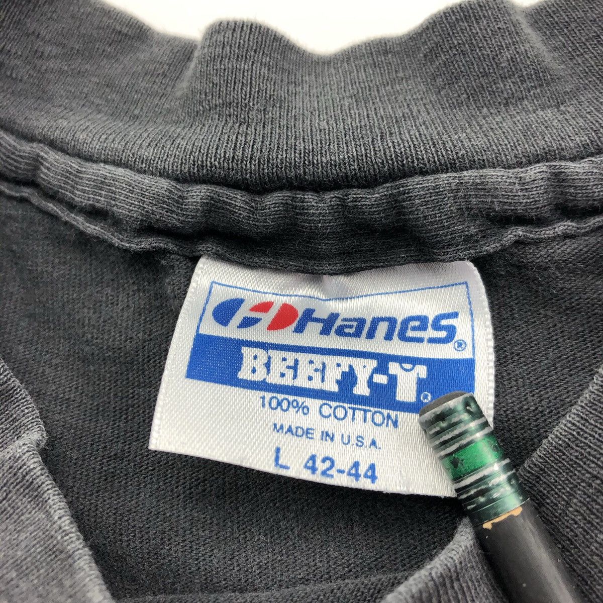 Hanes × Vintage Vintage Green Peace T-Shirt Size Large Size US L / EU 52-54 / 3 - 4 Thumbnail