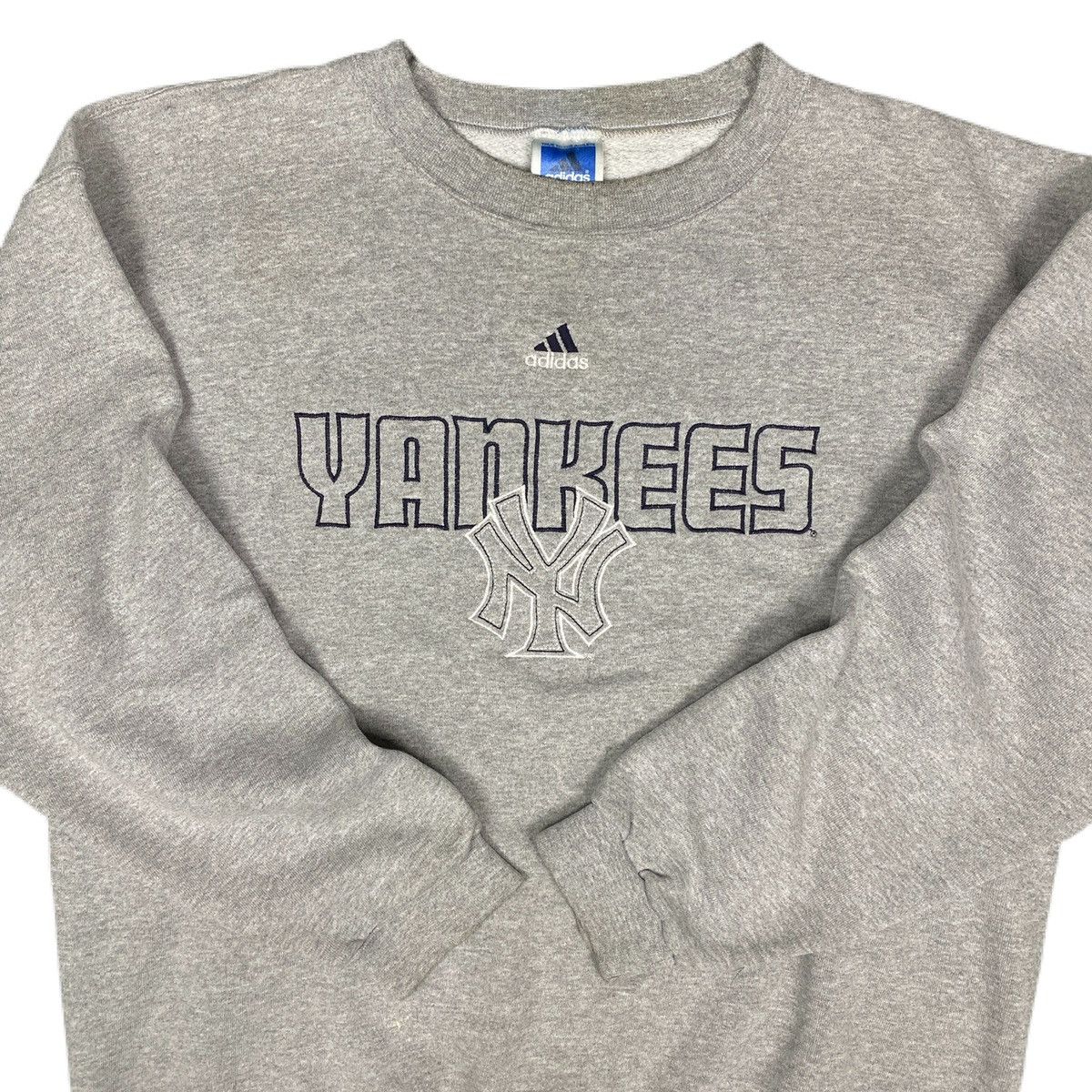 Adidas × Vintage Vintage Yankees adidas center logo Crewneck Size US L / EU 52-54 / 3 - 1 Thumbnail