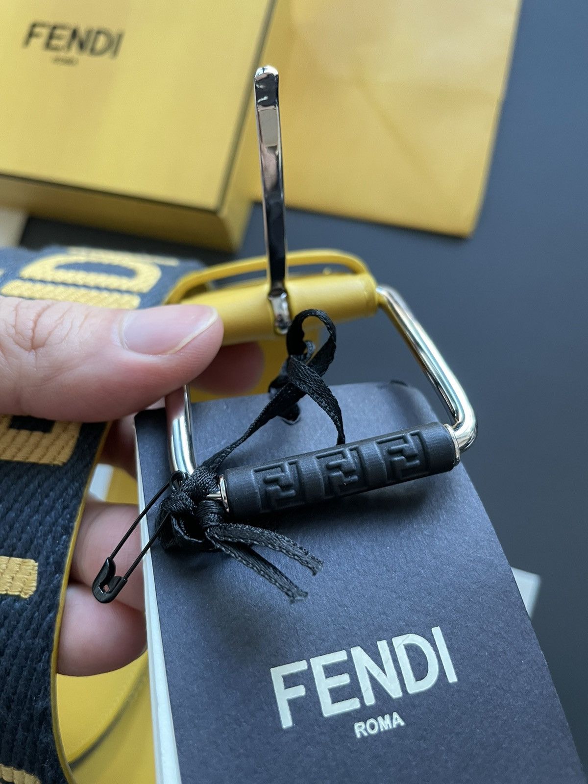 Fendi Fendi Super Runway Limited Edition Fendi Logo Belt Brand New Size 32 - 8 Thumbnail