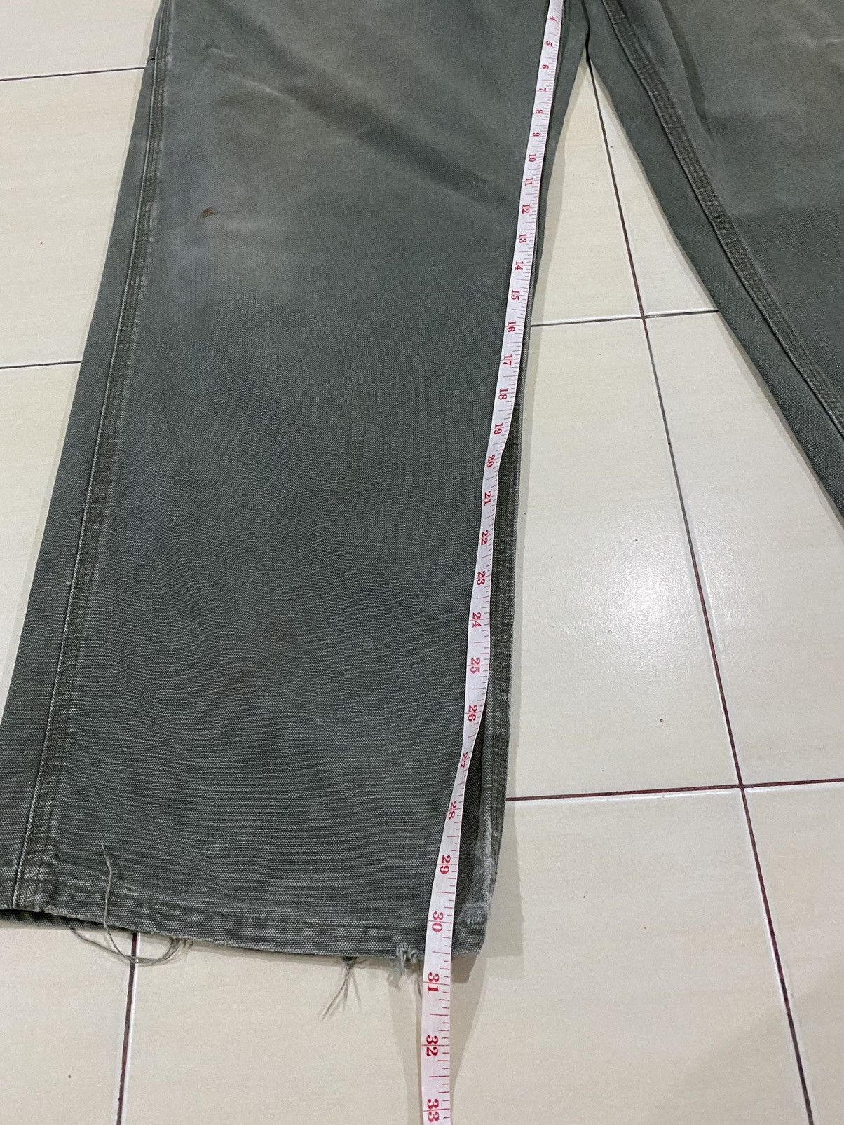 Carhartt Vintage Carhartt carpenter dungaree duck cargo pants size 38 Size US 38 / EU 54 - 14 Thumbnail