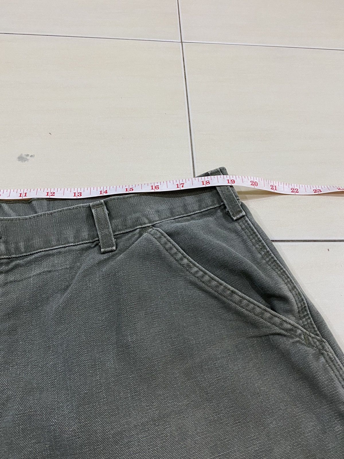 Carhartt Vintage Carhartt carpenter dungaree duck cargo pants size 38 Size US 38 / EU 54 - 12 Thumbnail