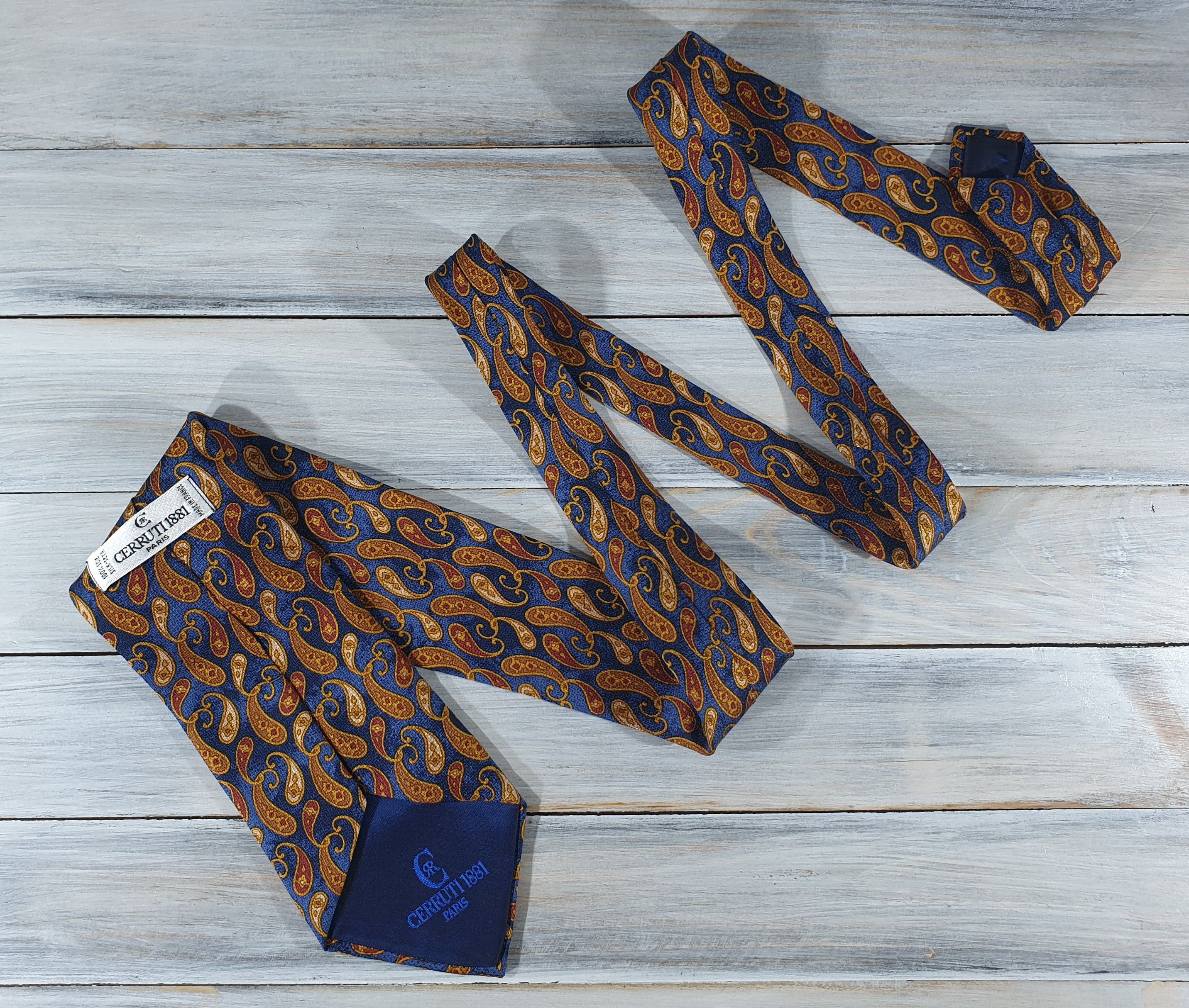 Cerruti 1881 CERRUTI 1881 PARIS Mens Ties 100% Silk MadeInFrance Fashion Size ONE SIZE - 8 Thumbnail