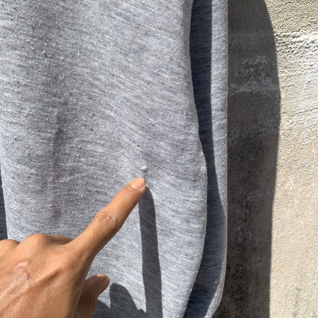 Nike × Vintage Vintage Nike Swoosh Small Logo Crewneck Pullover Sweater Size US L / EU 52-54 / 3 - 3 Thumbnail