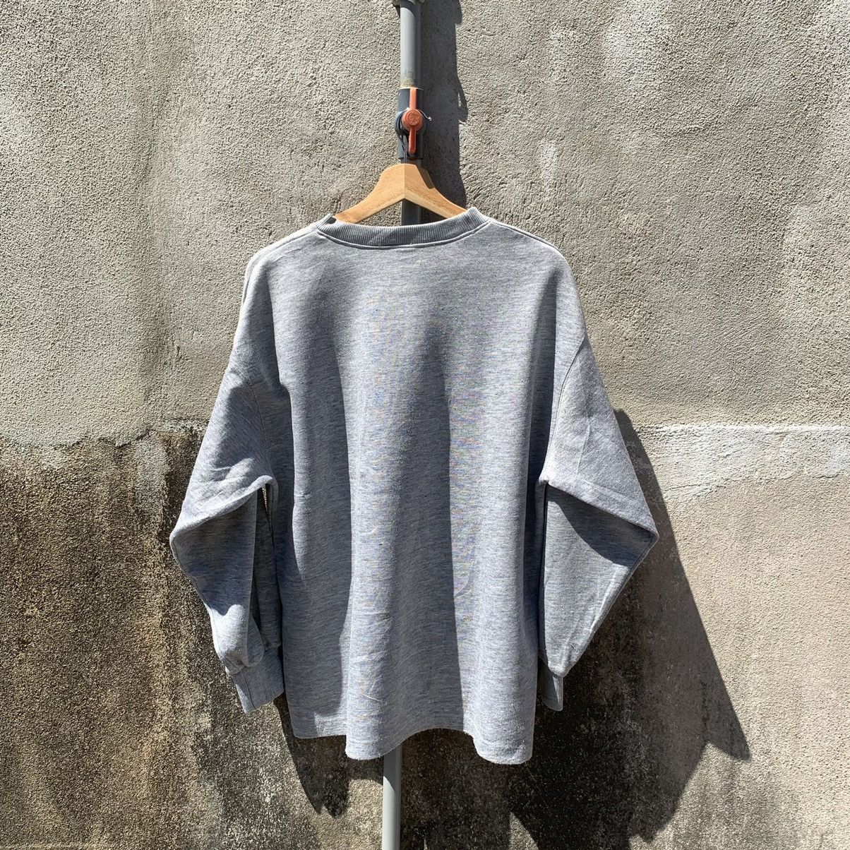 Nike × Vintage Vintage Nike Swoosh Small Logo Crewneck Pullover Sweater Size US L / EU 52-54 / 3 - 6 Thumbnail