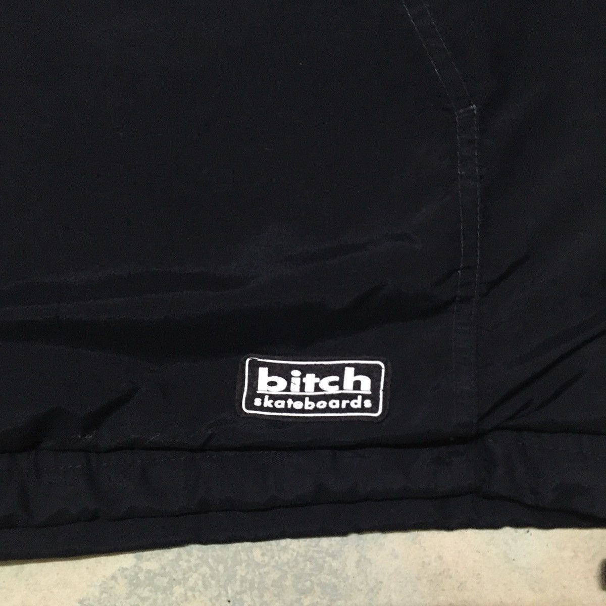 Vintage Vintage Bitch Skateboard Anorak Pullover Hoodie Size US L / EU 52-54 / 3 - 2 Thumbnail