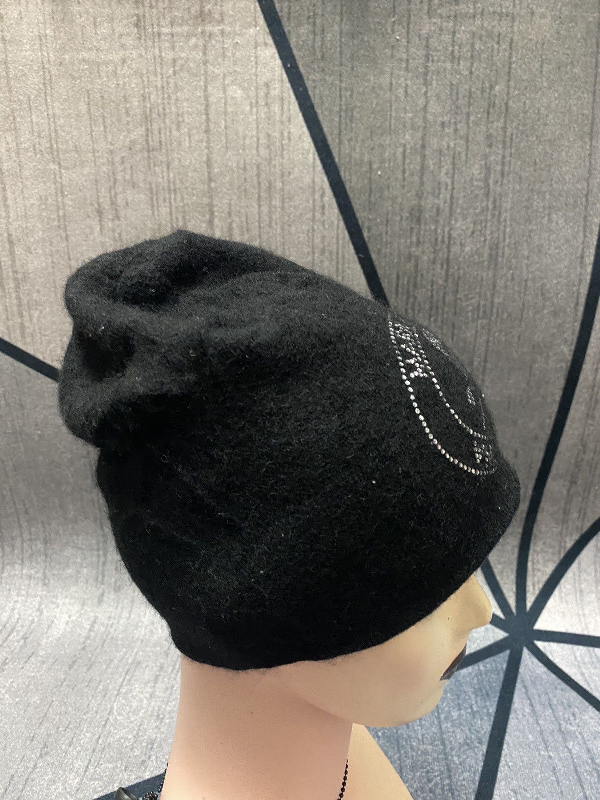 Japanese Brand Mark And Lona Sparking Skull Design Reversible Beanie Hat Size ONE SIZE - 3 Thumbnail