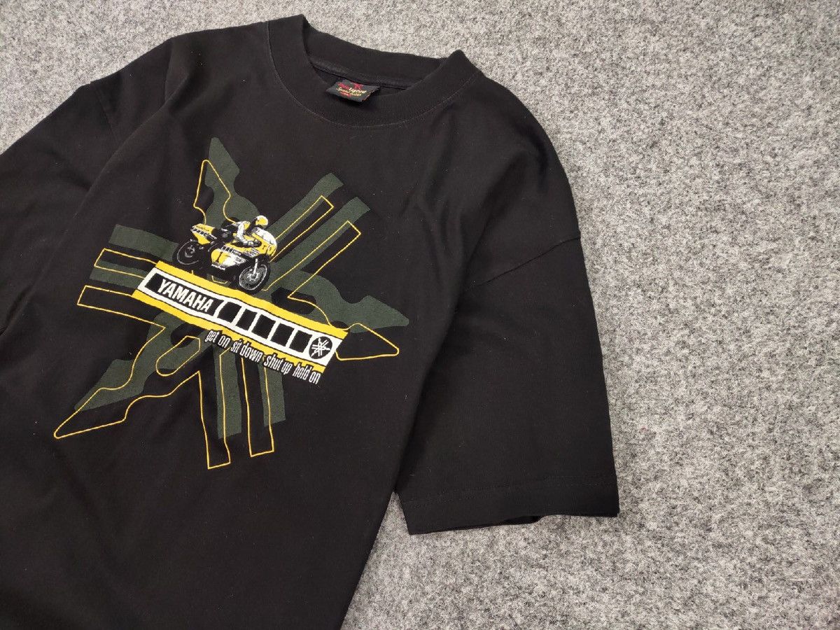Yamaha Vintage Yamaha Kenny Roberts Race Motorcycle T shirt Size US XL / EU 56 / 4 - 4 Thumbnail