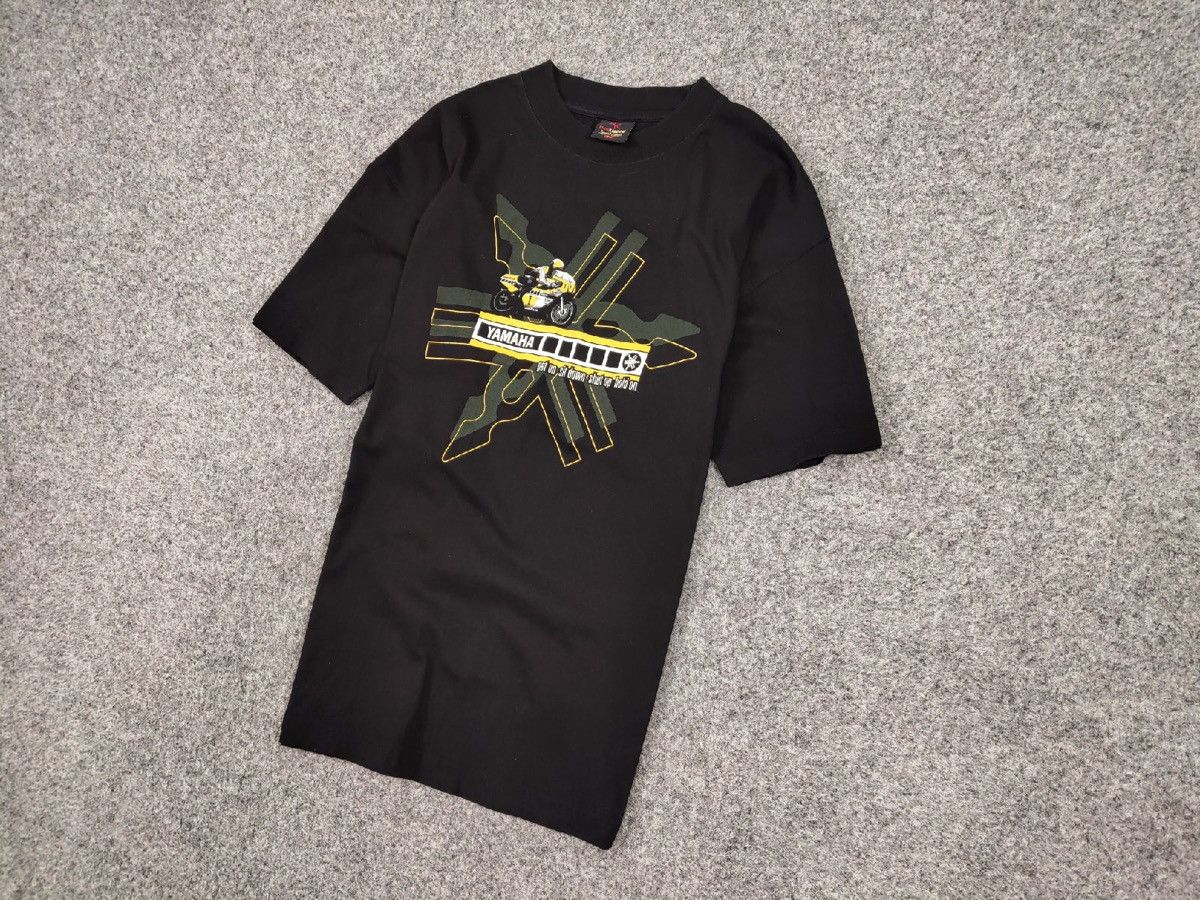 Yamaha Vintage Yamaha Kenny Roberts Race Motorcycle T shirt Size US XL / EU 56 / 4 - 3 Thumbnail