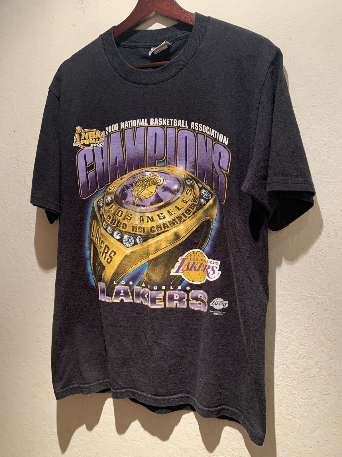 NBA × Vintage *RARE* Vintage 2000 Los Angeles Lakers NBA Champions Shirt M Size US M / EU 48-50 / 2 - 1 Thumbnail