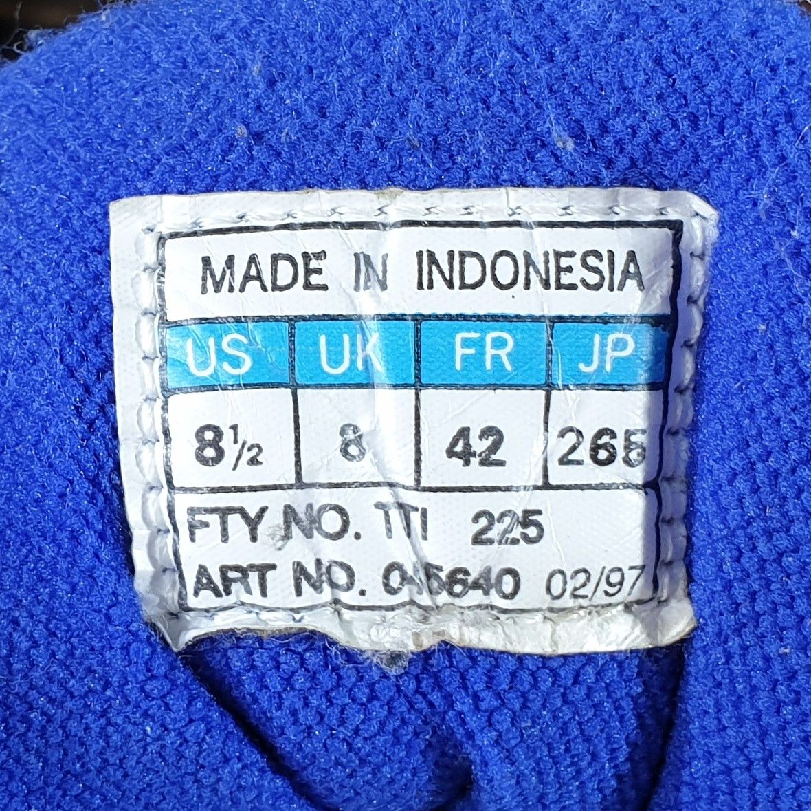 Adidas × Vintage Vintage Adidas 1997 Mens Sneakers Very Rare Retro Indonesia Size US 8.5 / EU 41-42 - 23 Thumbnail