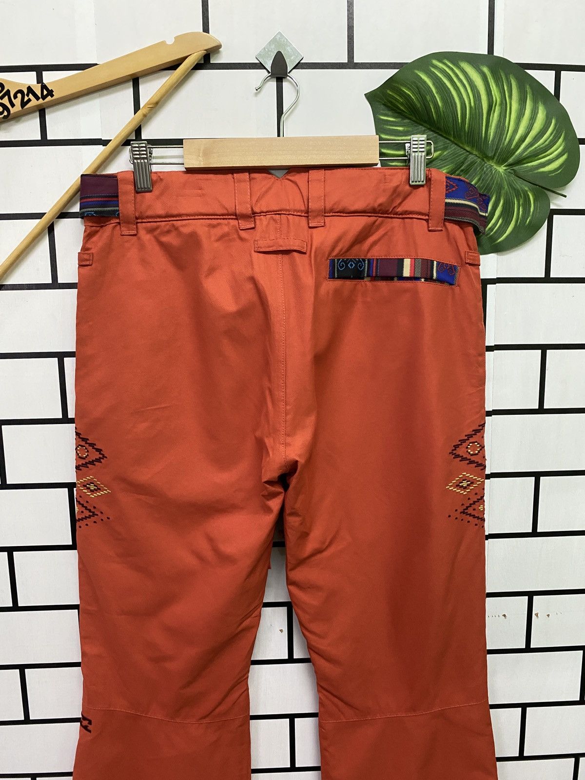 Billabong Billabong outwear waterproof snowboard native ski pant Size US 31 - 16 Thumbnail