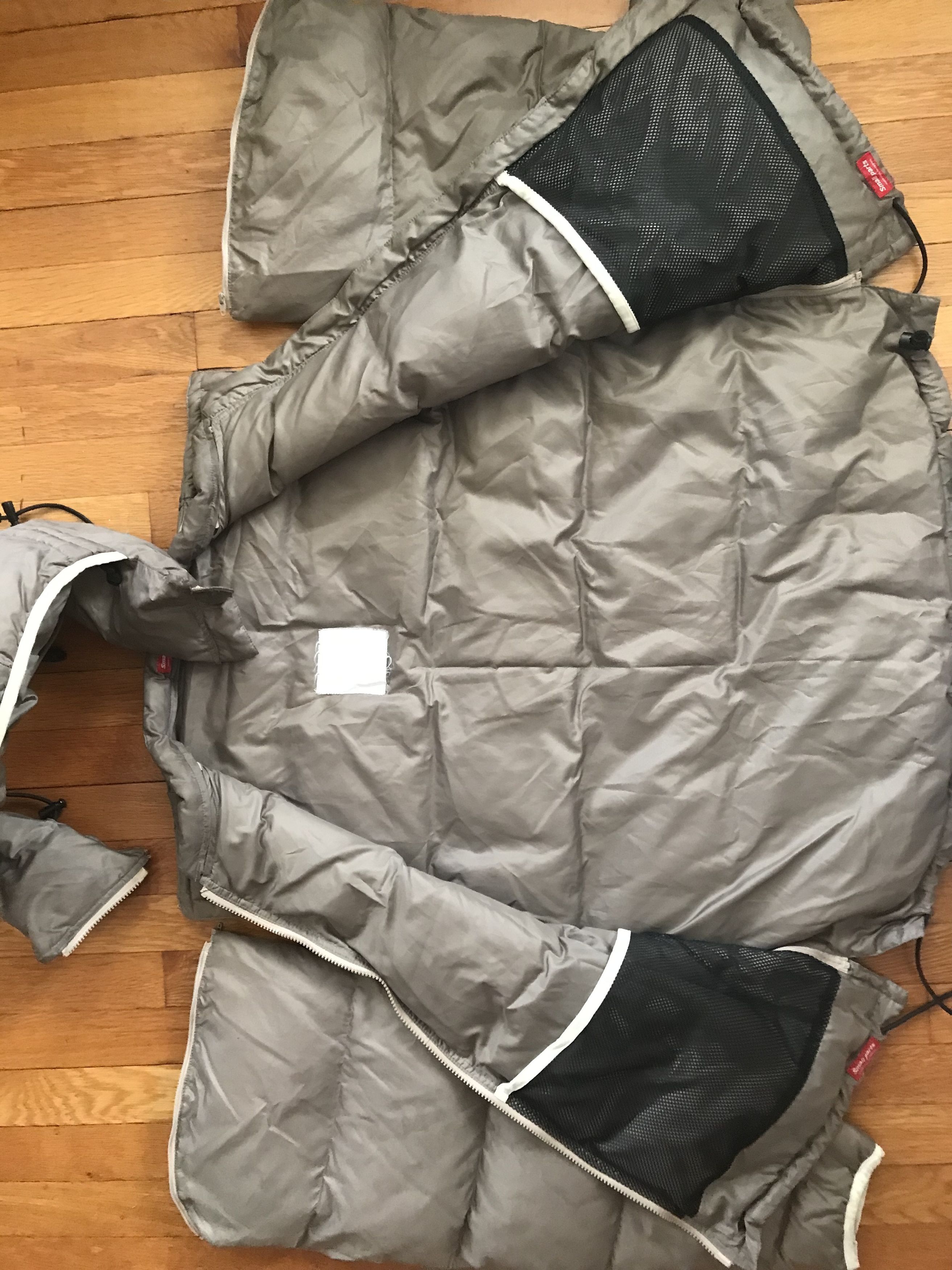 Undercover Undercover AW98 Small Parts Puffer Size US XL / EU 56 / 4 - 12 Thumbnail