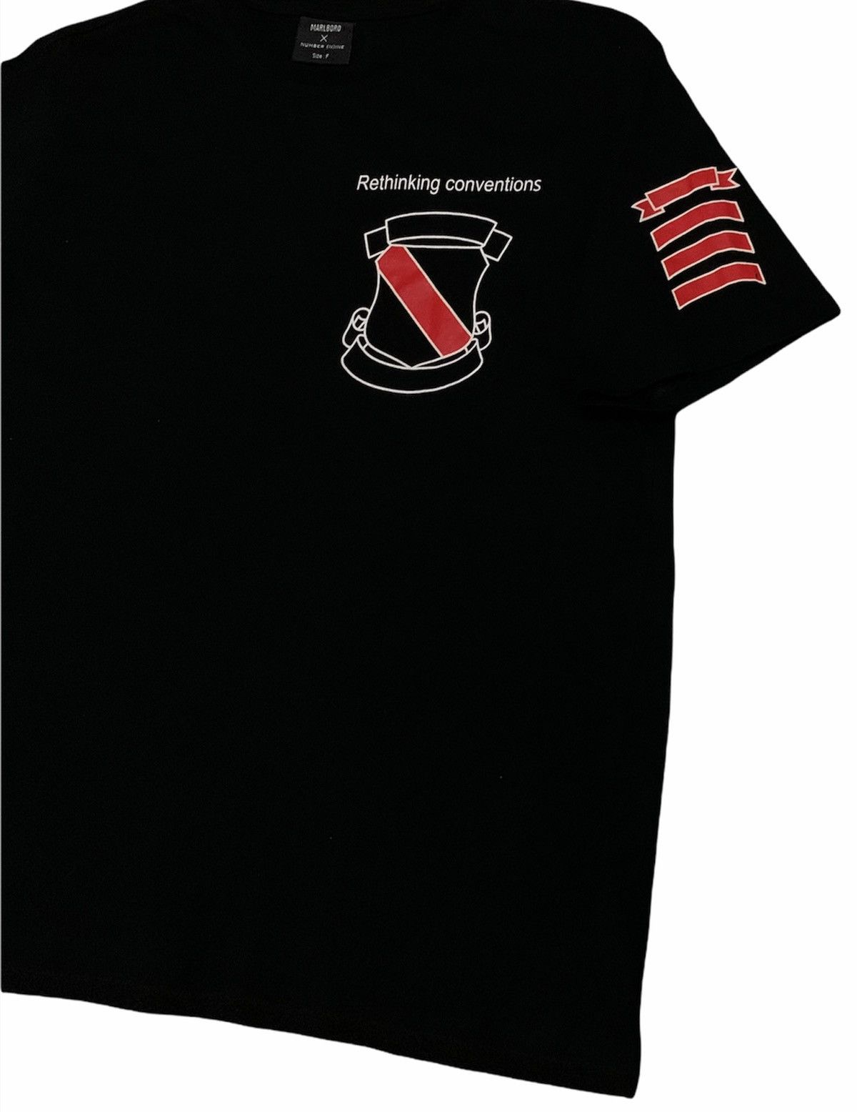 Number (N)ine Vintage Japanese Brand Number Nine X Marlboro T-shirt 2000s Size US L / EU 52-54 / 3 - 3 Thumbnail