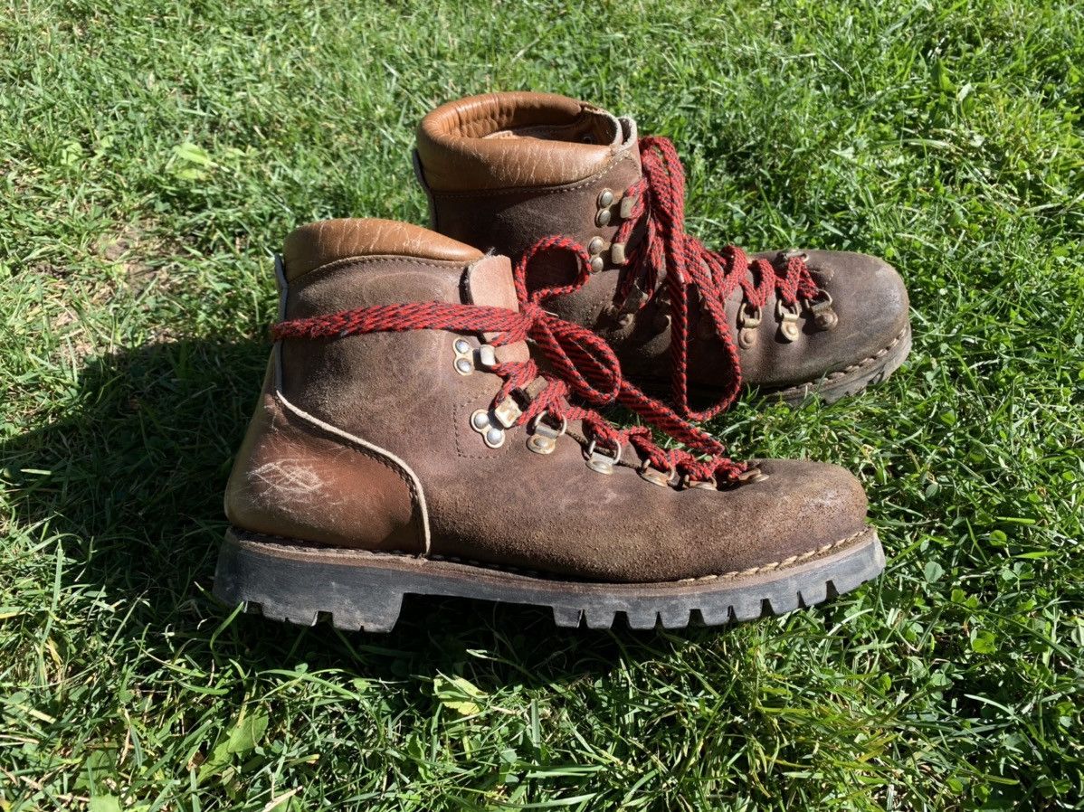 vibram sole hiking boots