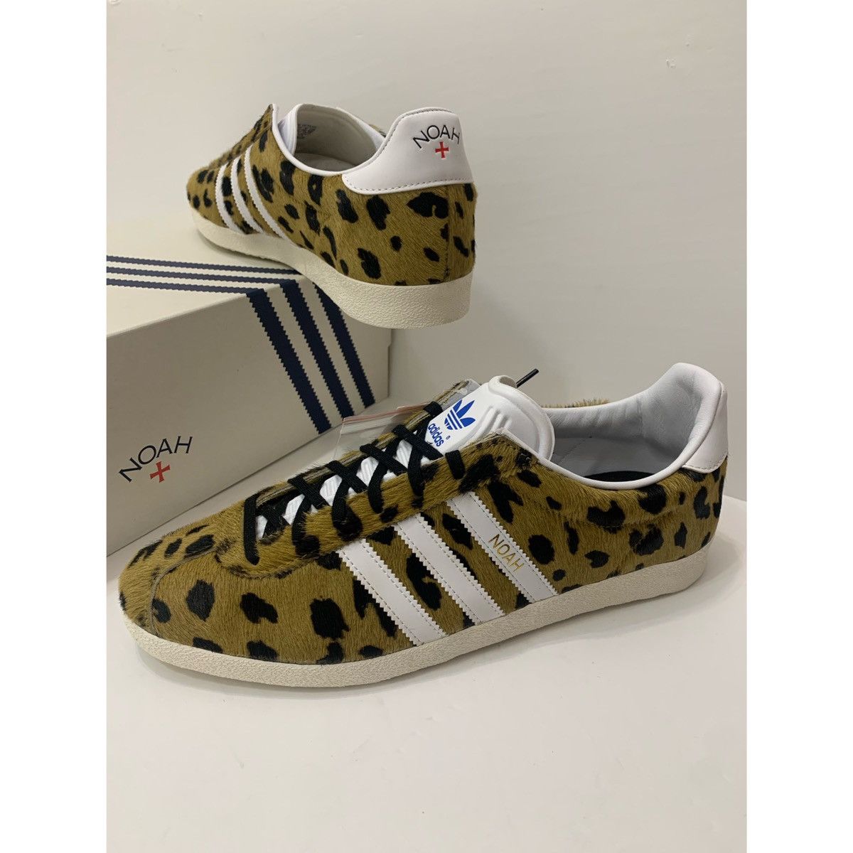adidas gazelle silver green womens ADIDAS ORIGINALS GAZELLE LO PRO W  Simple Caracters