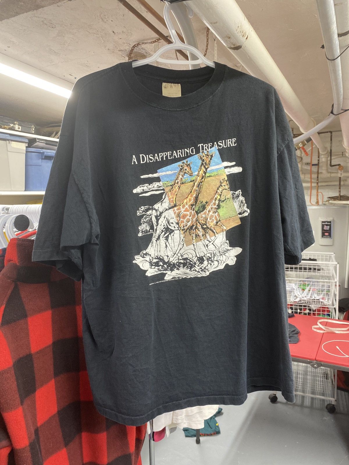 Vintage Vintage 1993 World Wildlife Fund Giraffe Nature Graphic tee Size US XXL / EU 58 / 5 - 1 Thumbnail