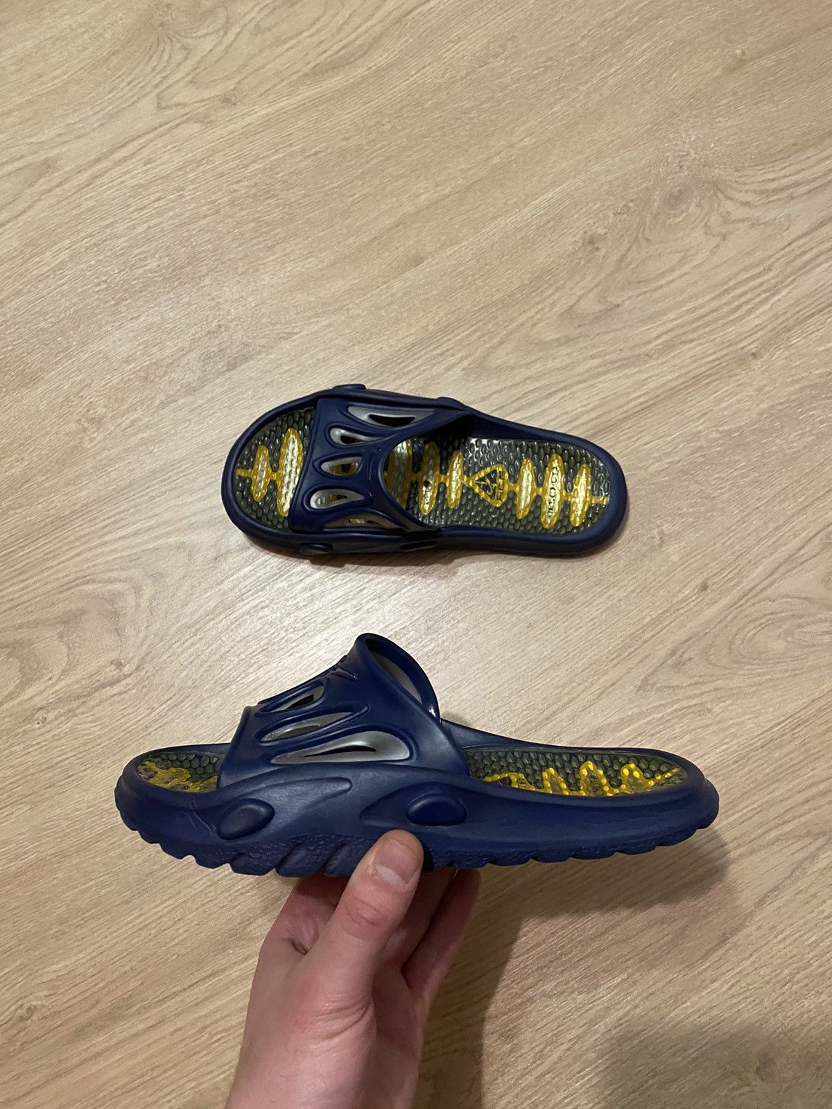 acg slippers