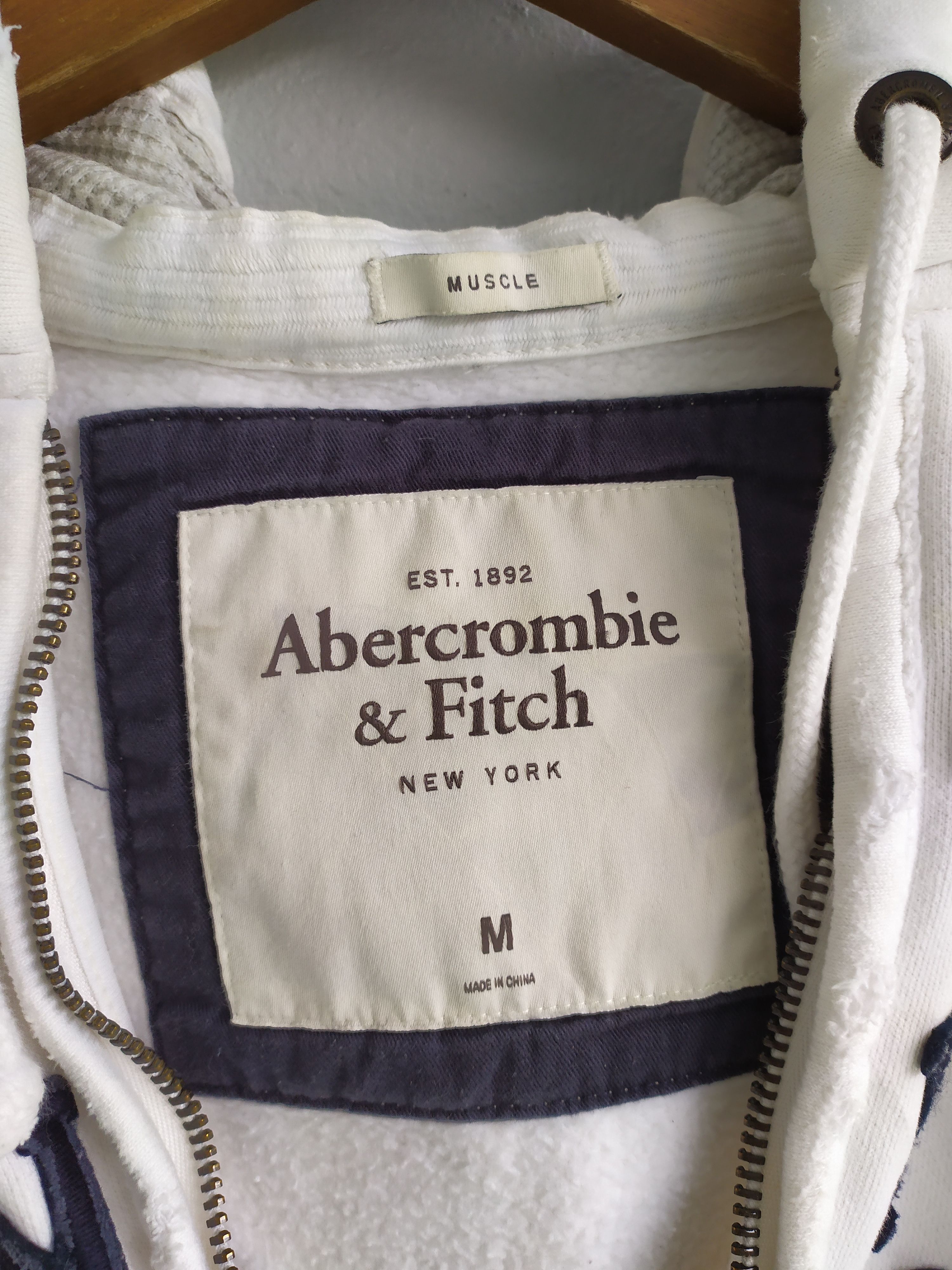 Abercrombie & Fitch × Vintage Vintage Abercrombie & Fitch Hoodie Sweater New York Size US M / EU 48-50 / 2 - 4 Thumbnail