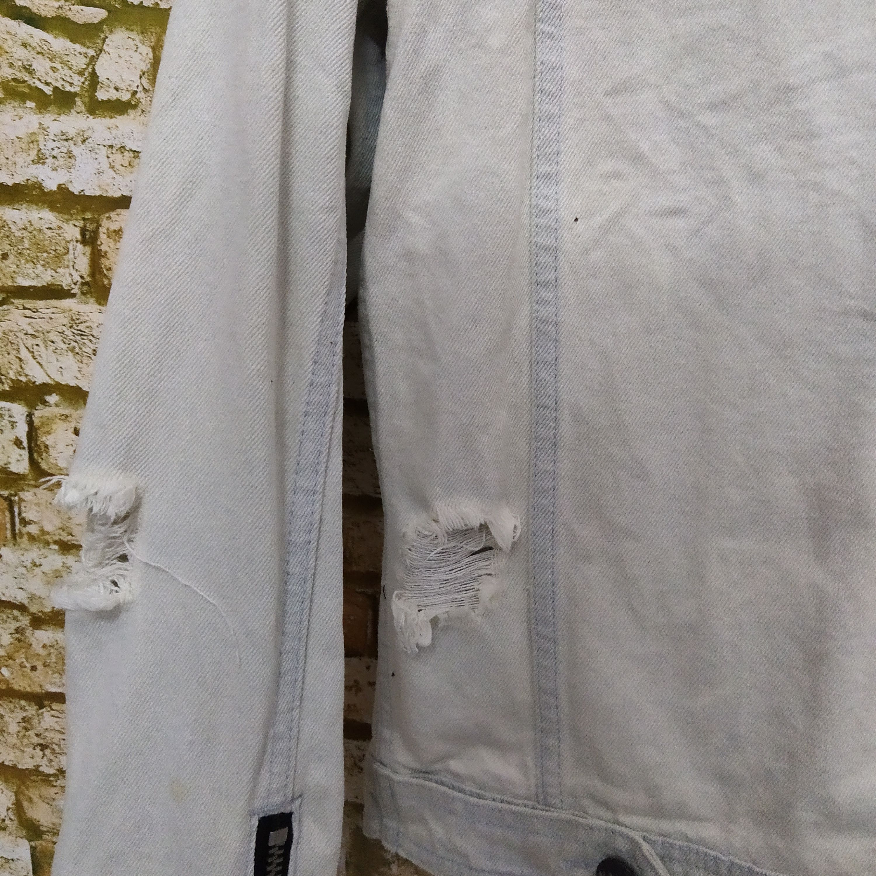 NANA JUDY NANA JUDY ZIPPER DISTRESSED JACKET DENIM (D399) Size US M / EU 48-50 / 2 - 12 Thumbnail