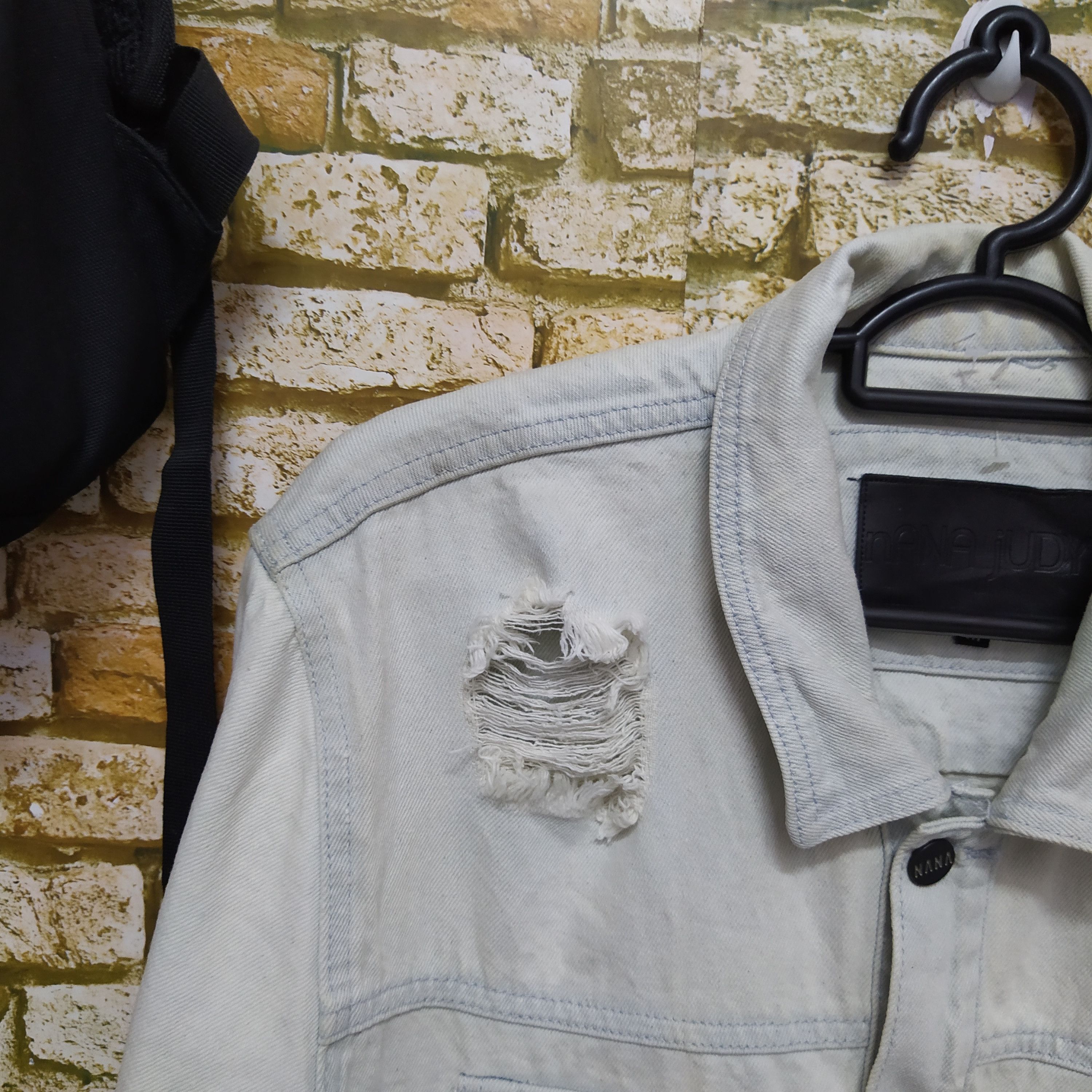 NANA JUDY NANA JUDY ZIPPER DISTRESSED JACKET DENIM (D399) Size US M / EU 48-50 / 2 - 4 Thumbnail