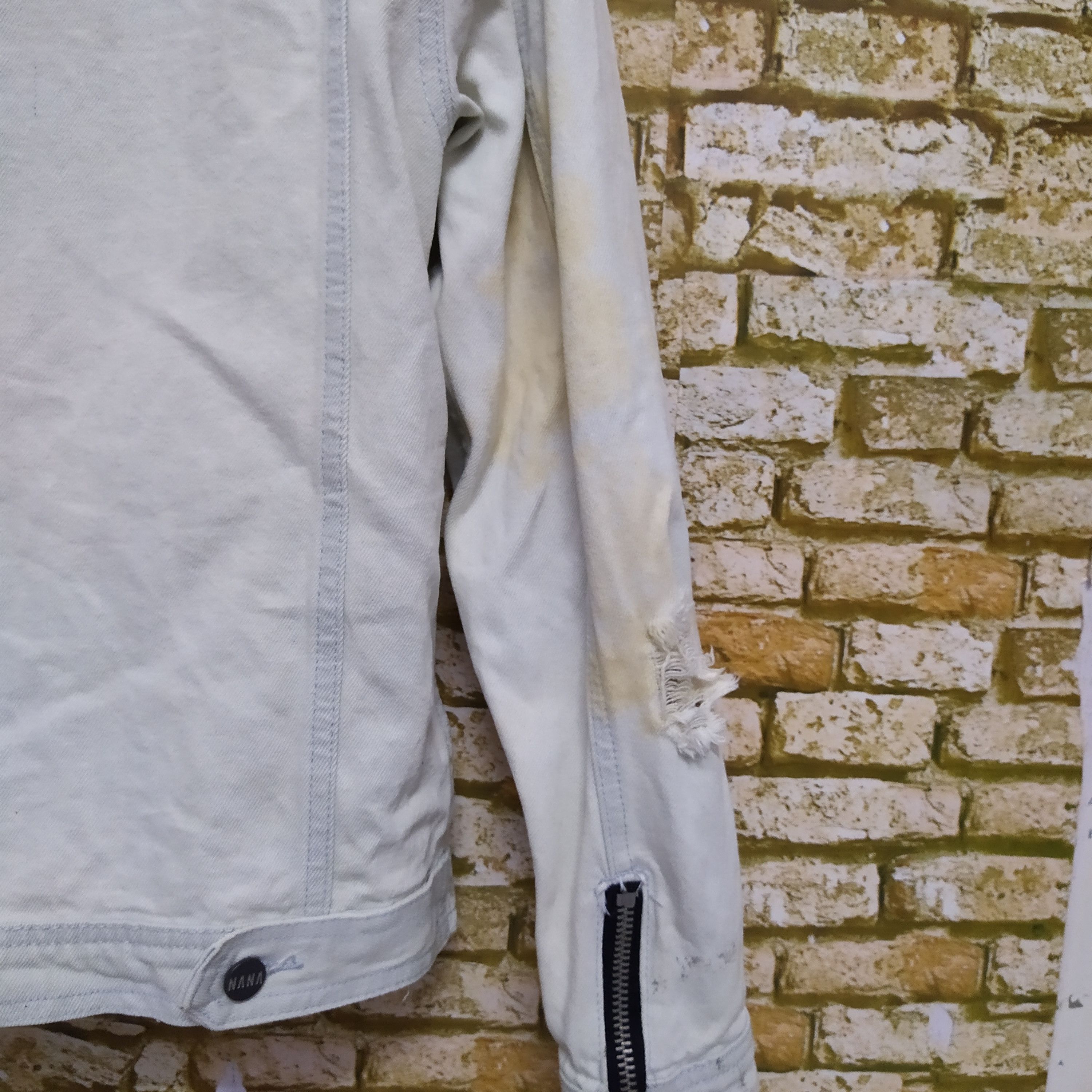 NANA JUDY NANA JUDY ZIPPER DISTRESSED JACKET DENIM (D399) Size US M / EU 48-50 / 2 - 10 Thumbnail