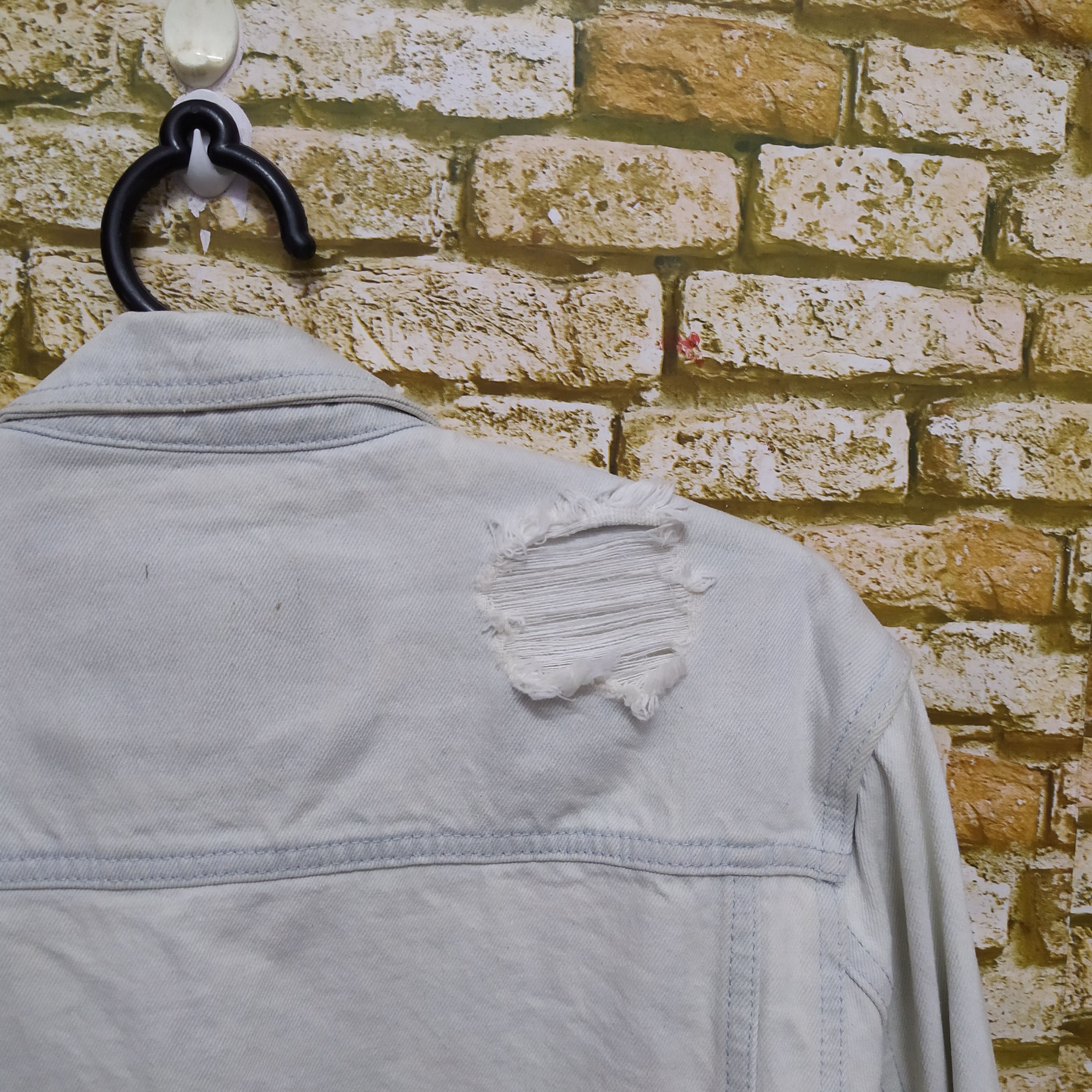 NANA JUDY NANA JUDY ZIPPER DISTRESSED JACKET DENIM (D399) Size US M / EU 48-50 / 2 - 11 Thumbnail