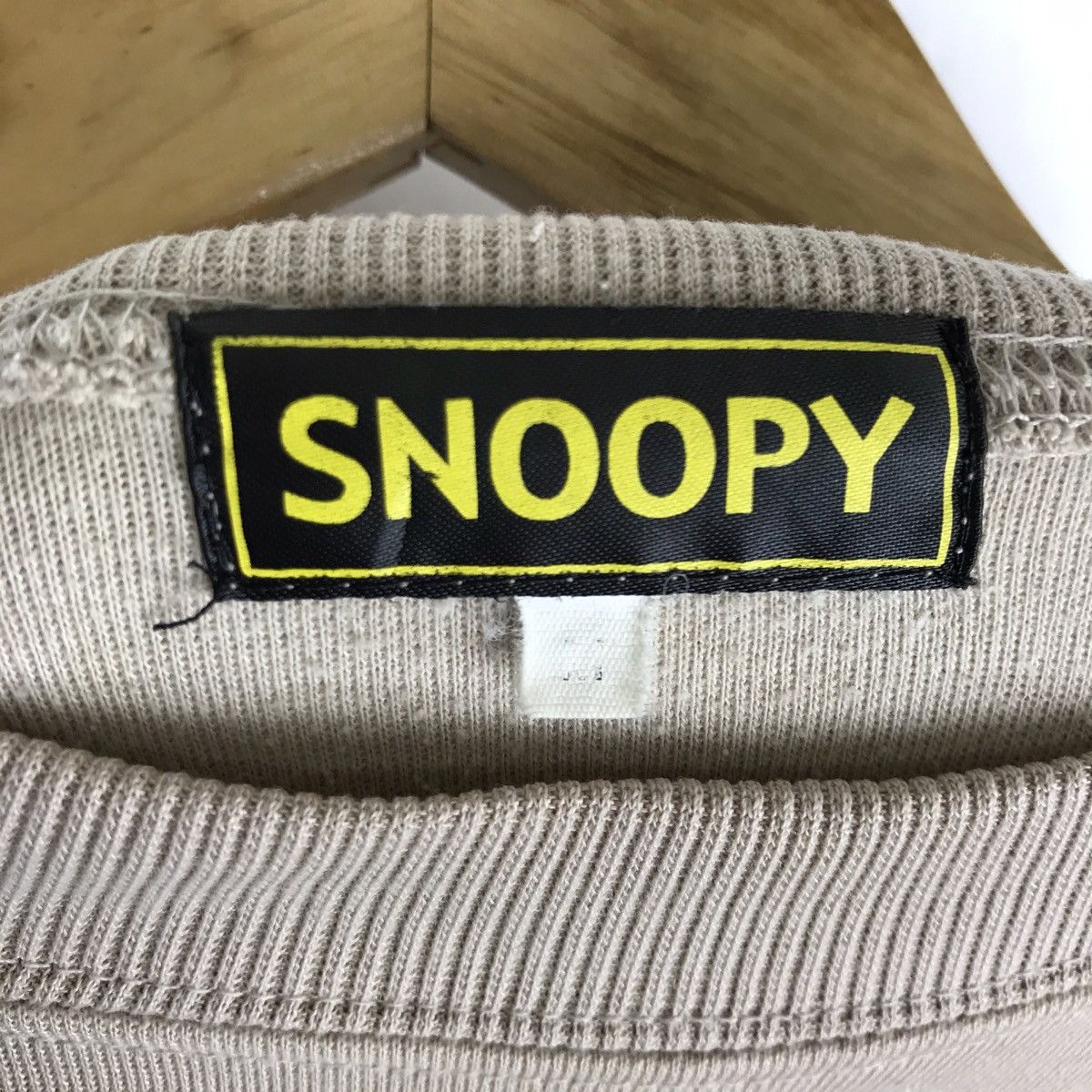 Cartoon Network Vintage Peanuts Snoopy Brown Sweatshirt Pullover Jumper Size US M / EU 48-50 / 2 - 5 Thumbnail